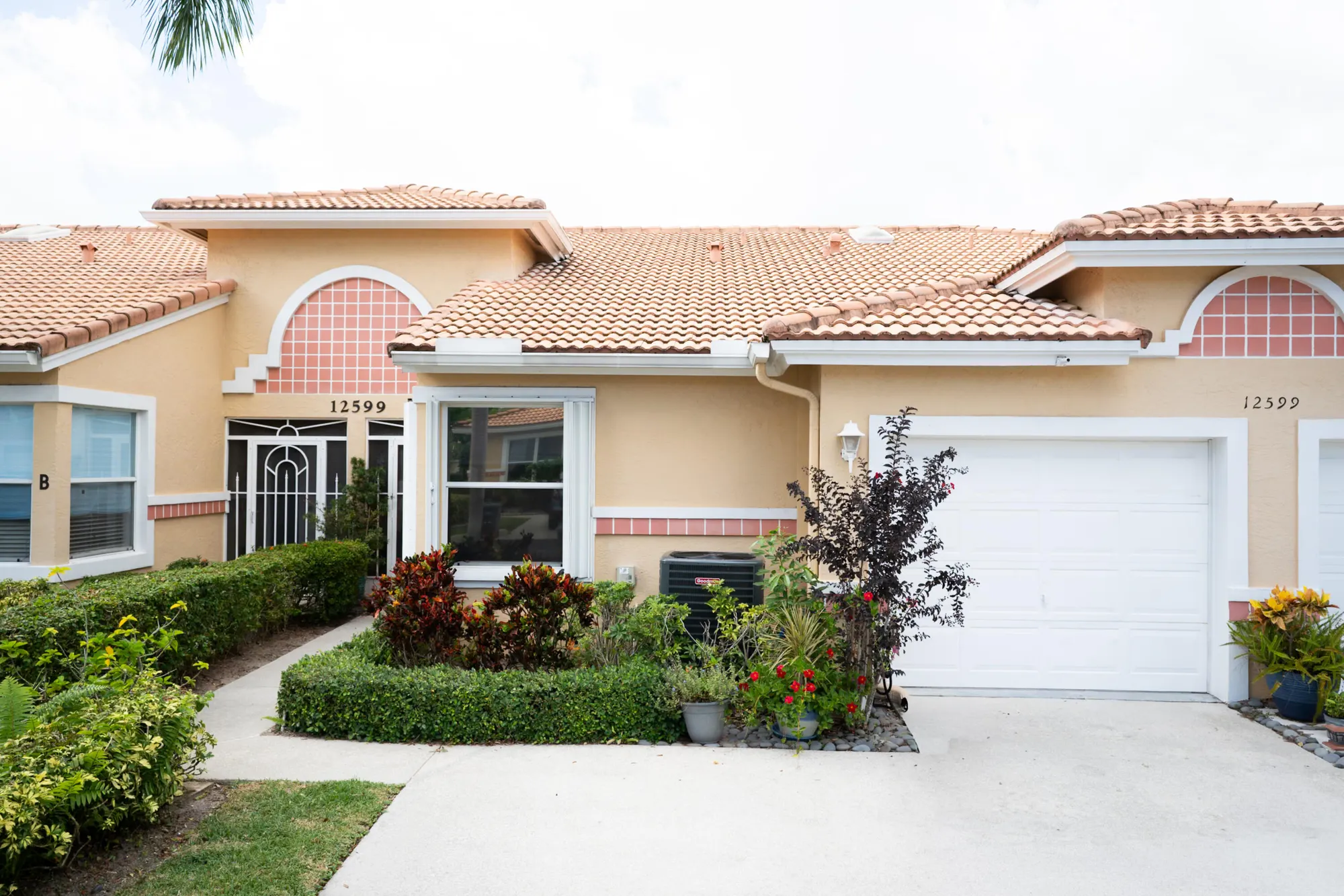 Property Slideshow image 16 of 17 | 12599 crystal pointe dr c, Boynton Beach, FL, 33437