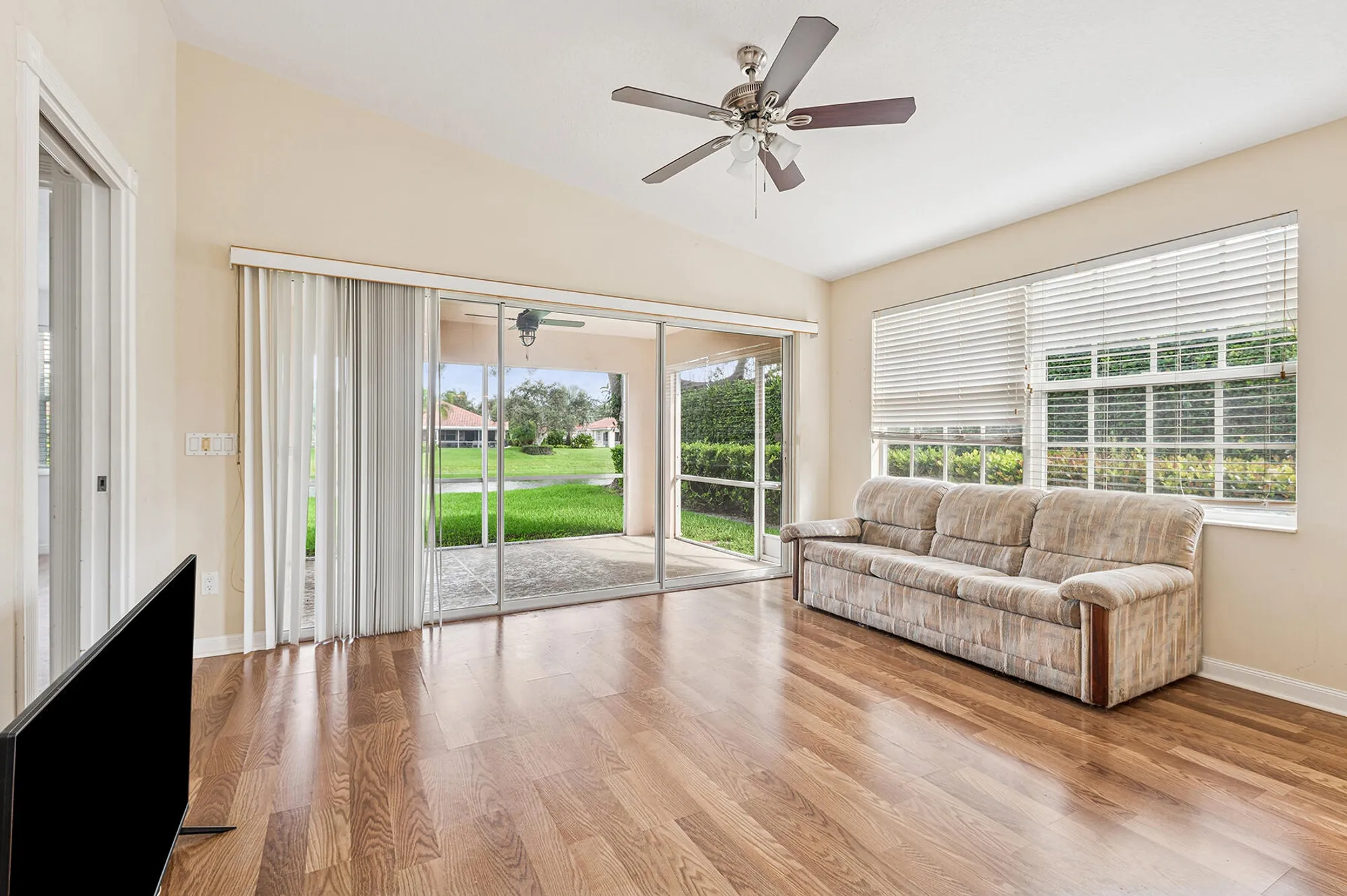 Property Slideshow image 10 of 59 | 7885 olympia dr, West Palm Beach, FL, 33411