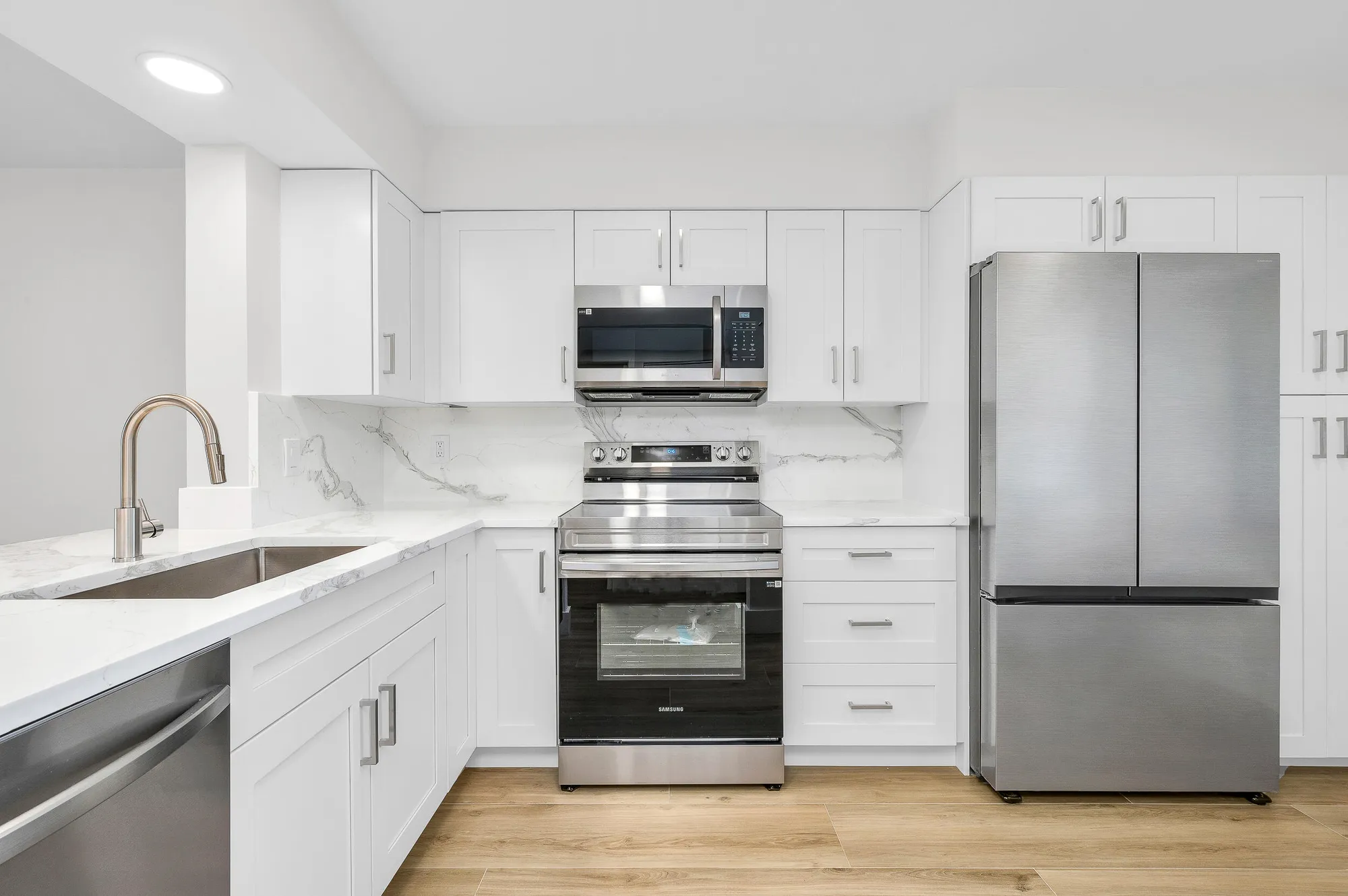 Property Slideshow image 2 of 17 | 7290 kinghurst dr 301, Delray Beach, FL, 33446