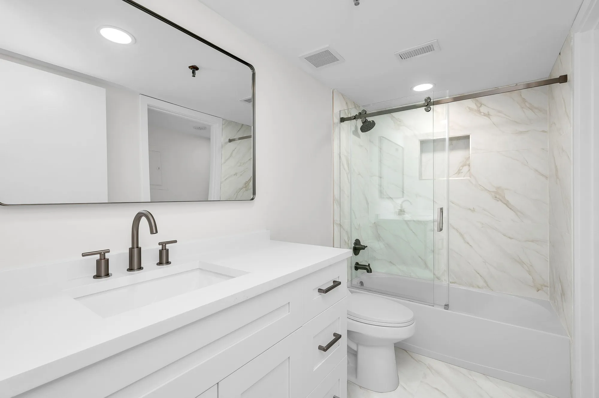 Property Slideshow image 8 of 17 | 7290 kinghurst dr 301, Delray Beach, FL, 33446