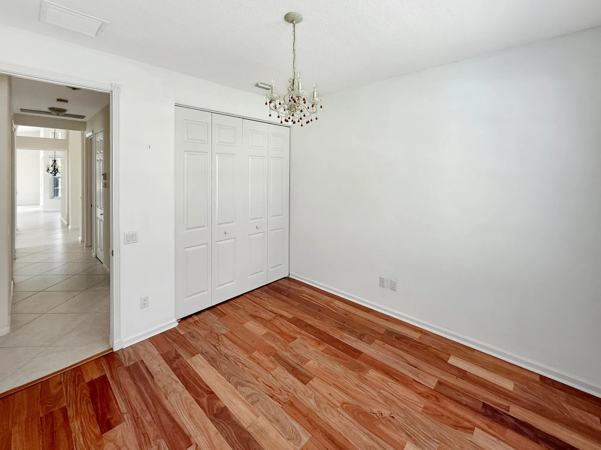 Property Slideshow image 9 of 13 | 7725 royale river ln, Lake Worth, FL, 33467