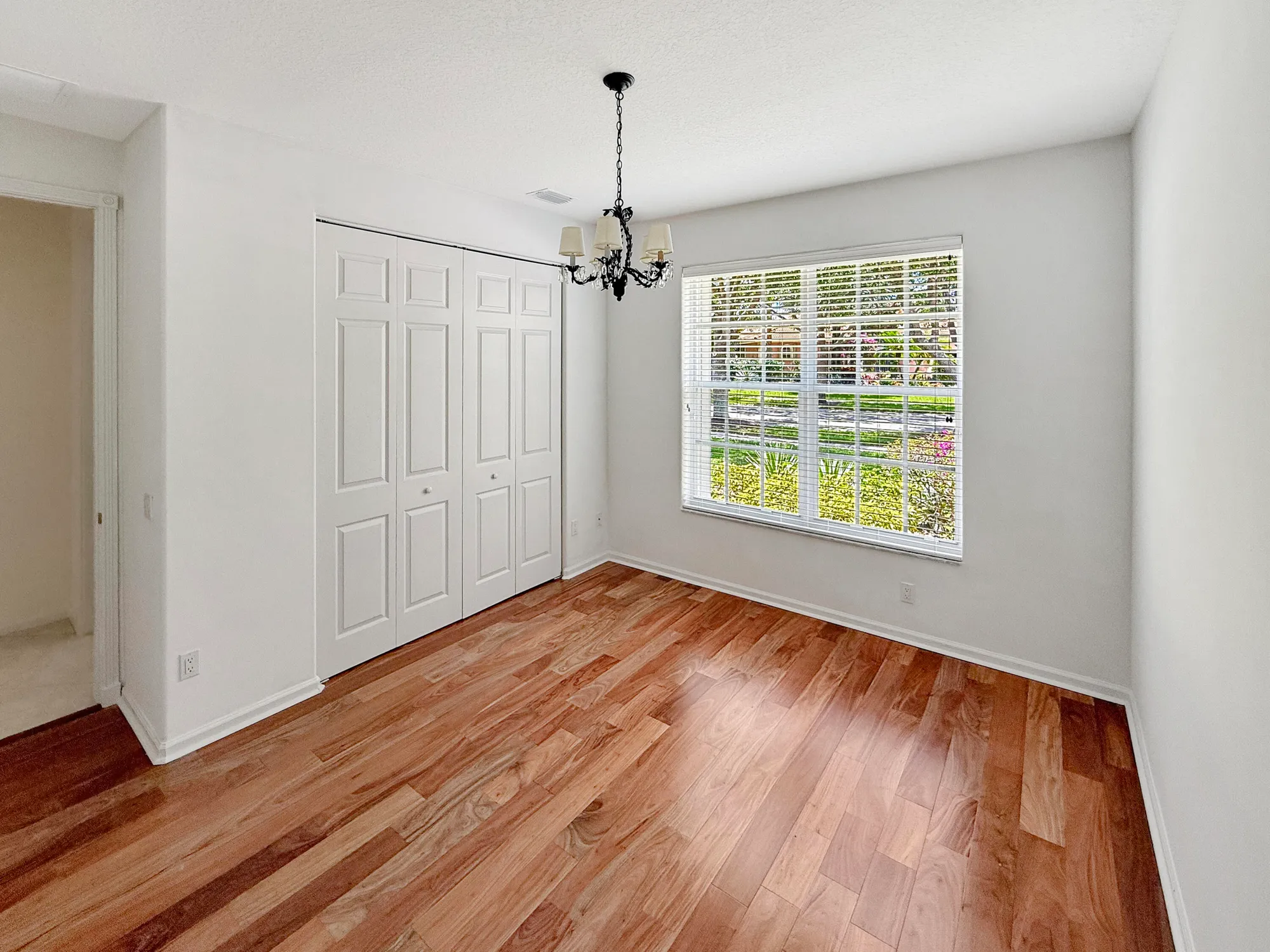 Property Slideshow image 10 of 13 | 7725 royale river ln, Lake Worth, FL, 33467