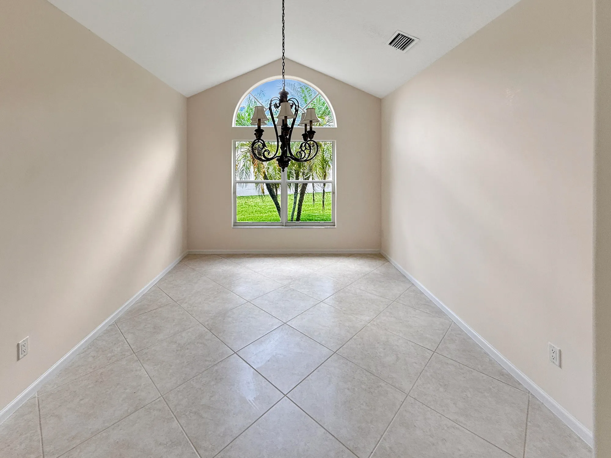 Property Slideshow image 13 of 13 | 7725 royale river ln, Lake Worth, FL, 33467