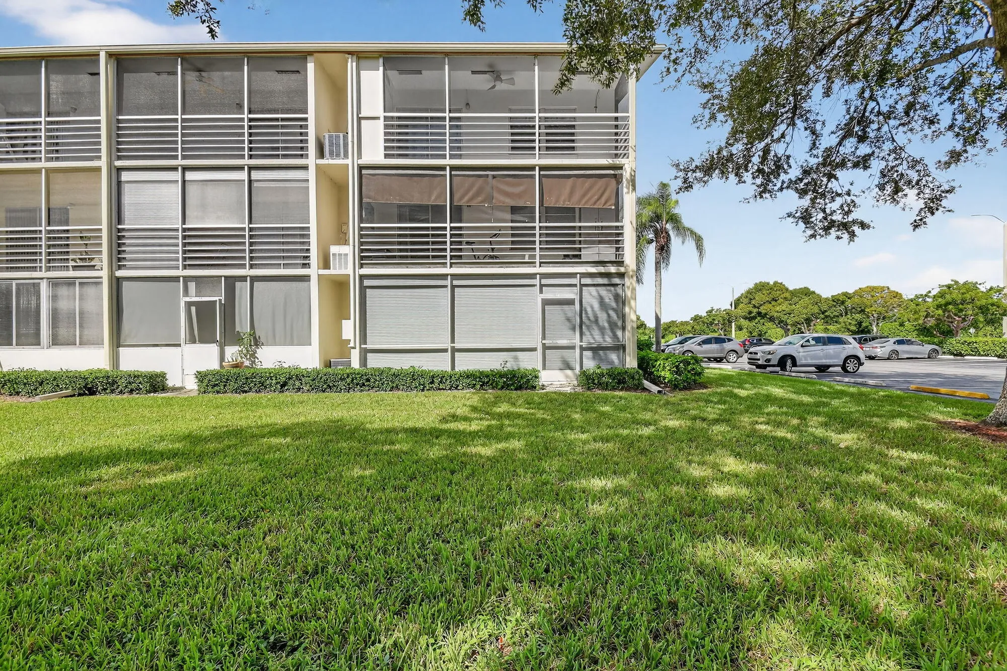 Property Slideshow image 33 of 43 | 280 preston g g, Boca Raton, FL, 33434