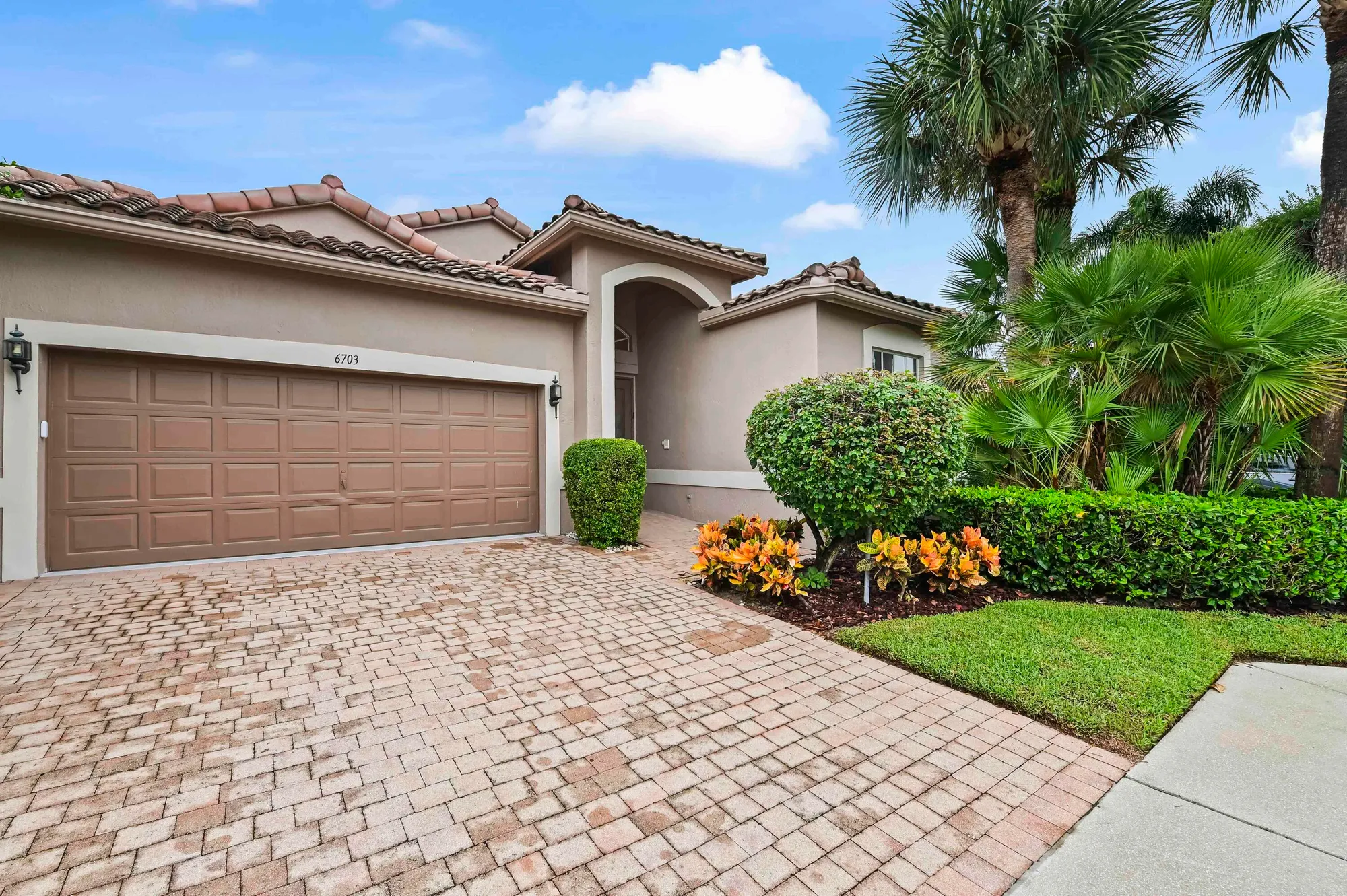 Property Slideshow image 4 of 59 | 6703 sherbrook dr, Boynton Beach, FL, 33437
