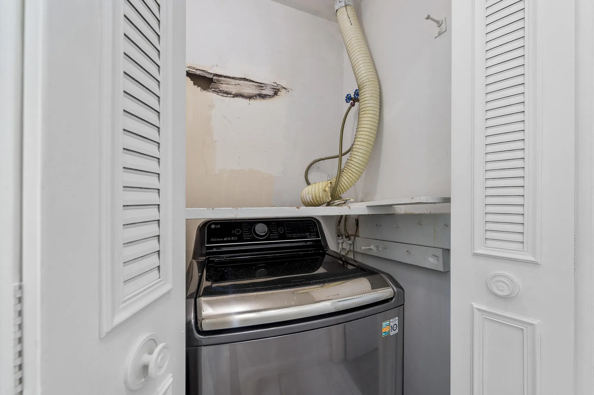 Property Slideshow image 24 of 39 | 811 salem ln, Lake Worth, FL, 33467