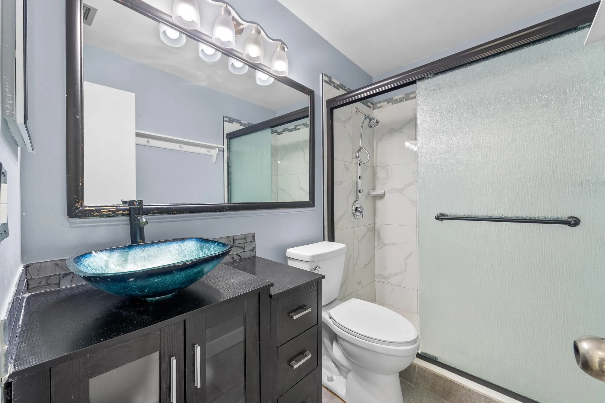 Property Slideshow image 25 of 39 | 811 salem ln, Lake Worth, FL, 33467