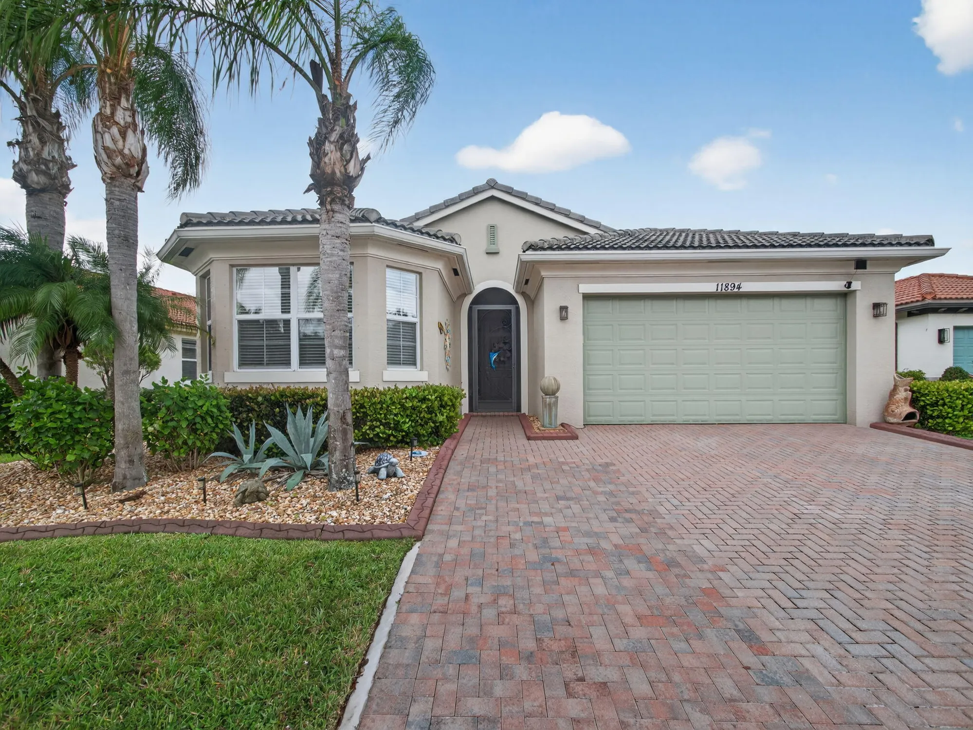 Property Slideshow image 4 of 106 | 11894 sw crestwood cir, Port Saint Lucie, FL, 34987