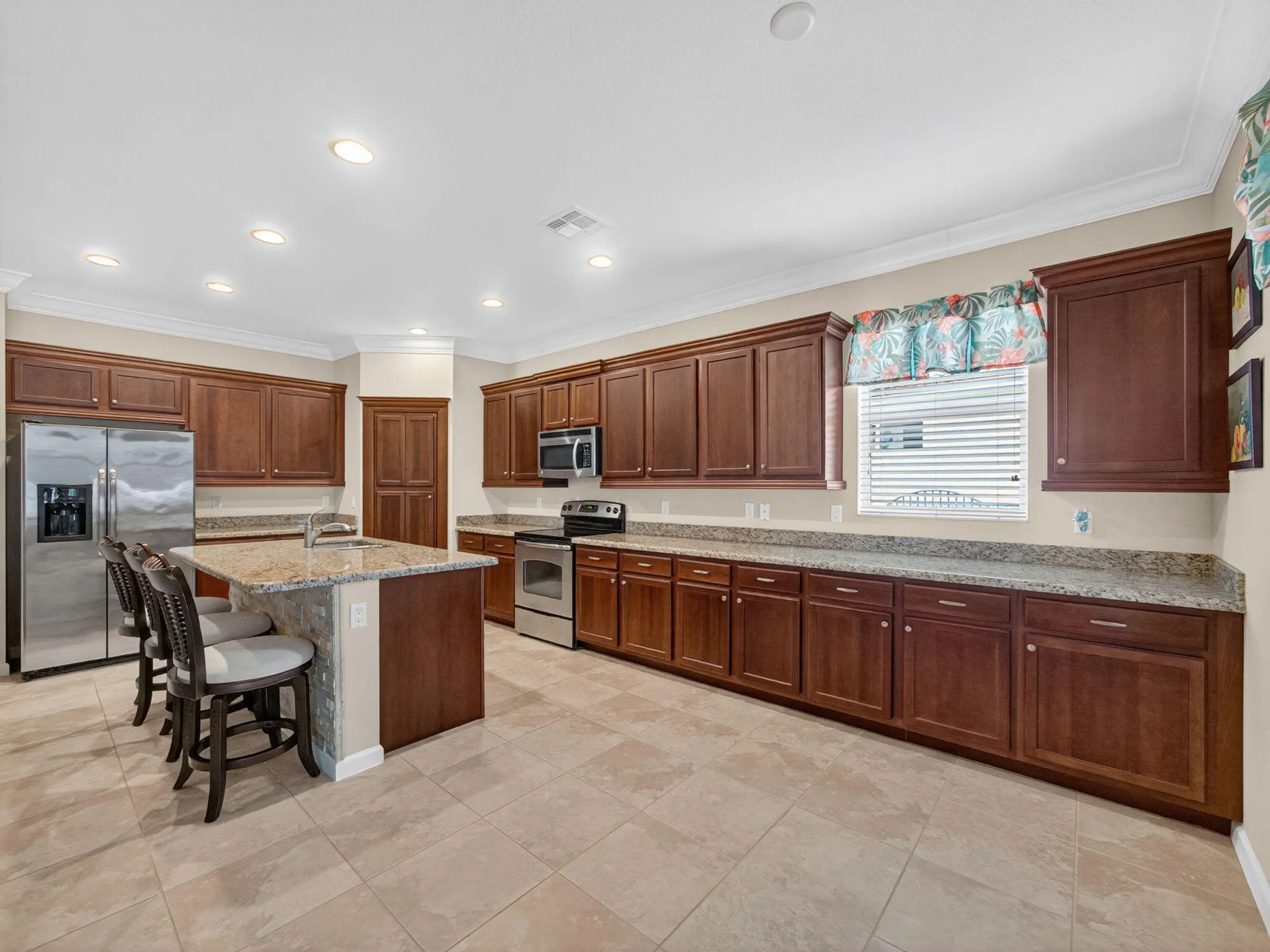 Property Slideshow image 8 of 106 | 11894 sw crestwood cir, Port Saint Lucie, FL, 34987