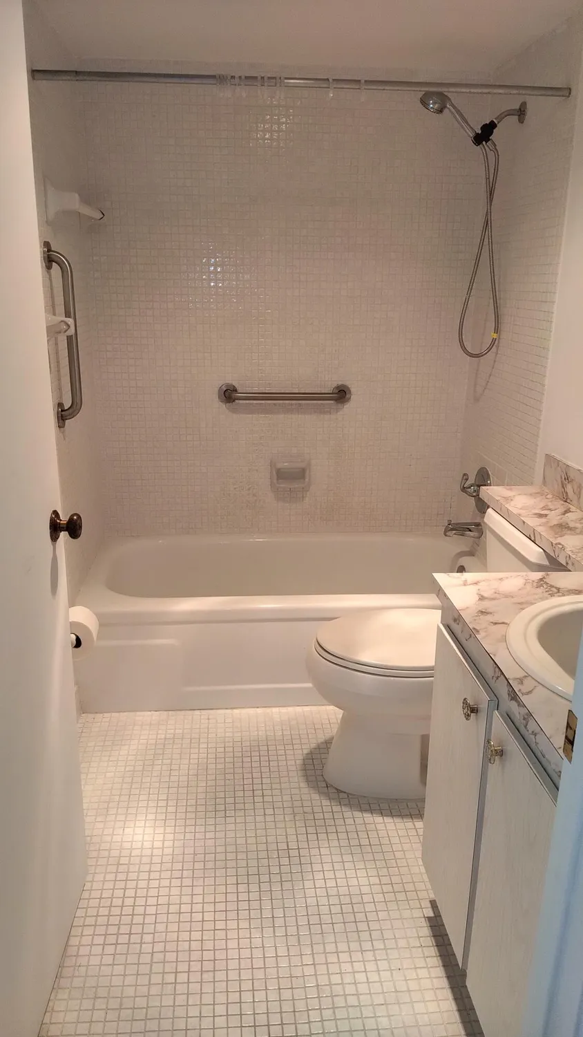 Property Slideshow image 13 of 21 | 3300 springdale blvd 208, Palm Springs, FL, 33461