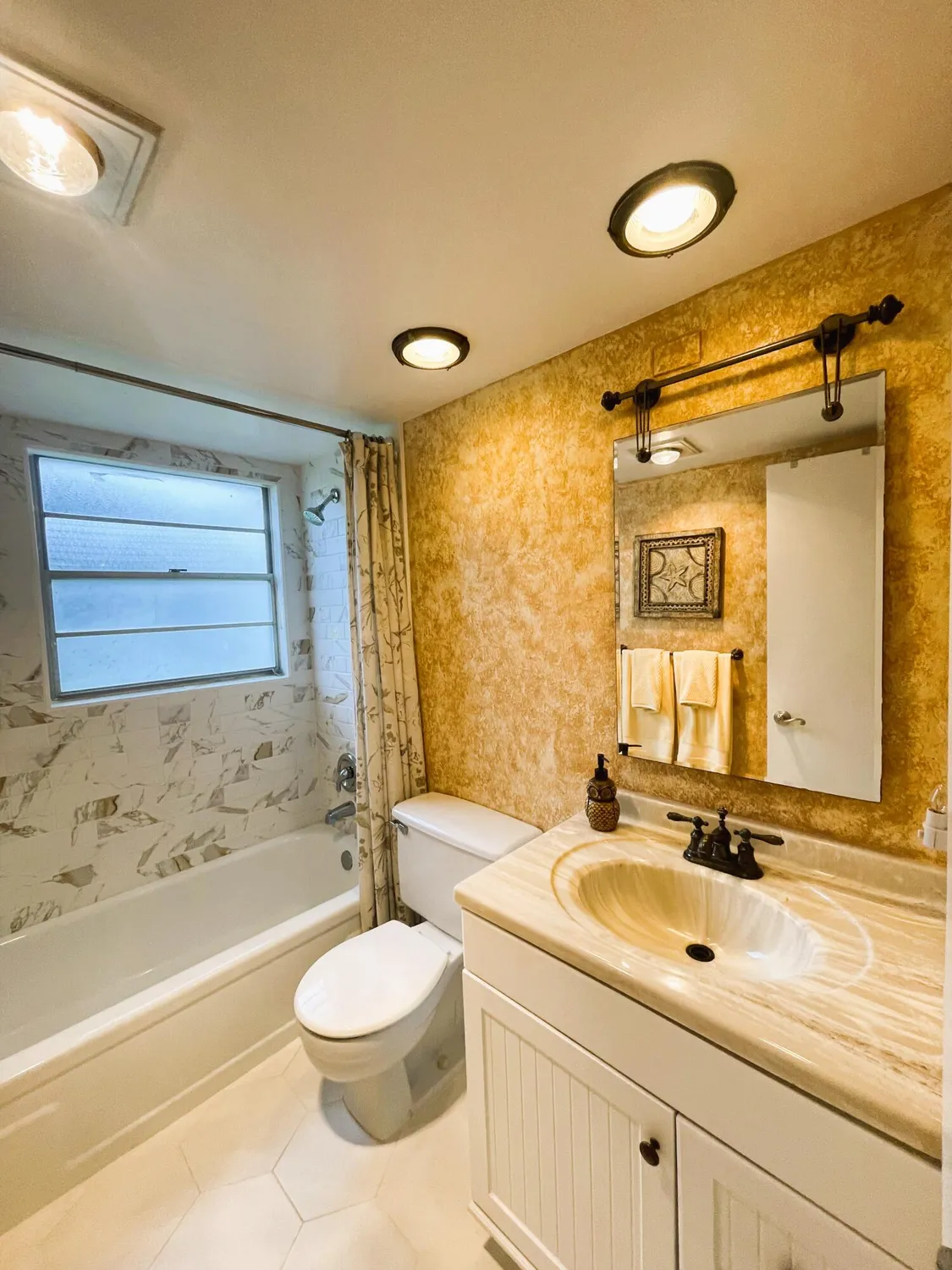 Property Slideshow image 15 of 50 | 234 brighton f, Boca Raton, FL, 33434