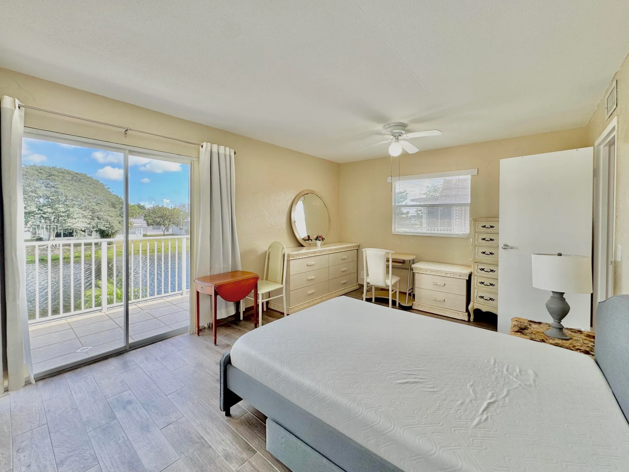 Property Slideshow image 17 of 32 | 43 brittany a, Delray Beach, FL, 33446