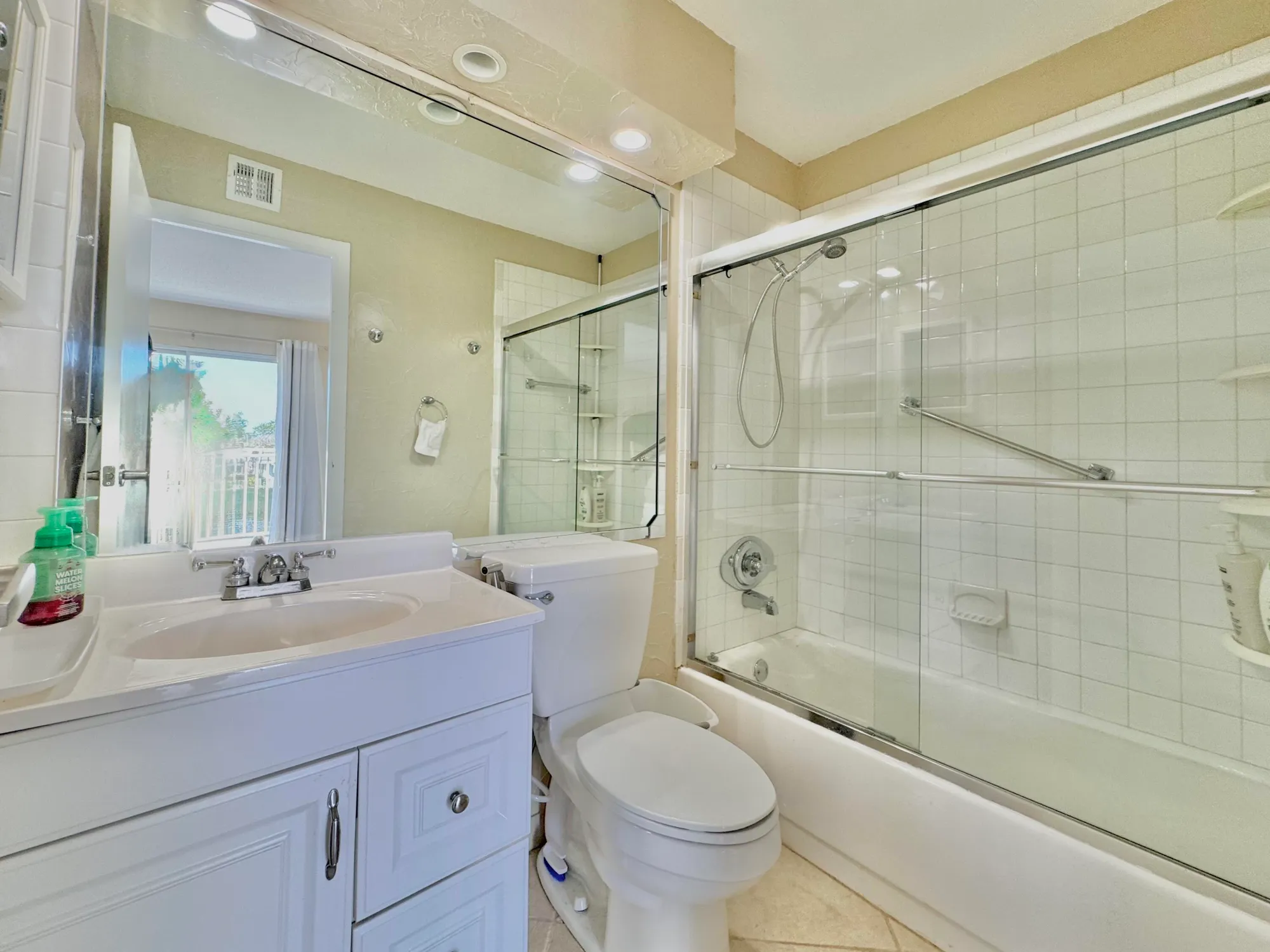 Property Slideshow image 18 of 32 | 43 brittany a, Delray Beach, FL, 33446