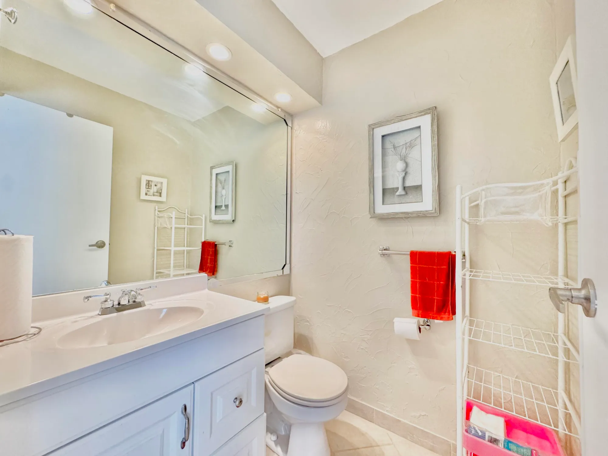 Property Slideshow image 14 of 32 | 43 brittany a, Delray Beach, FL, 33446