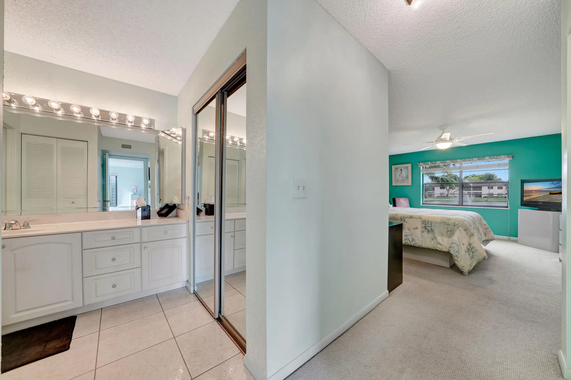 Property Slideshow image 14 of 45 | 9289 vista del lago g, Boca Raton, FL, 33428