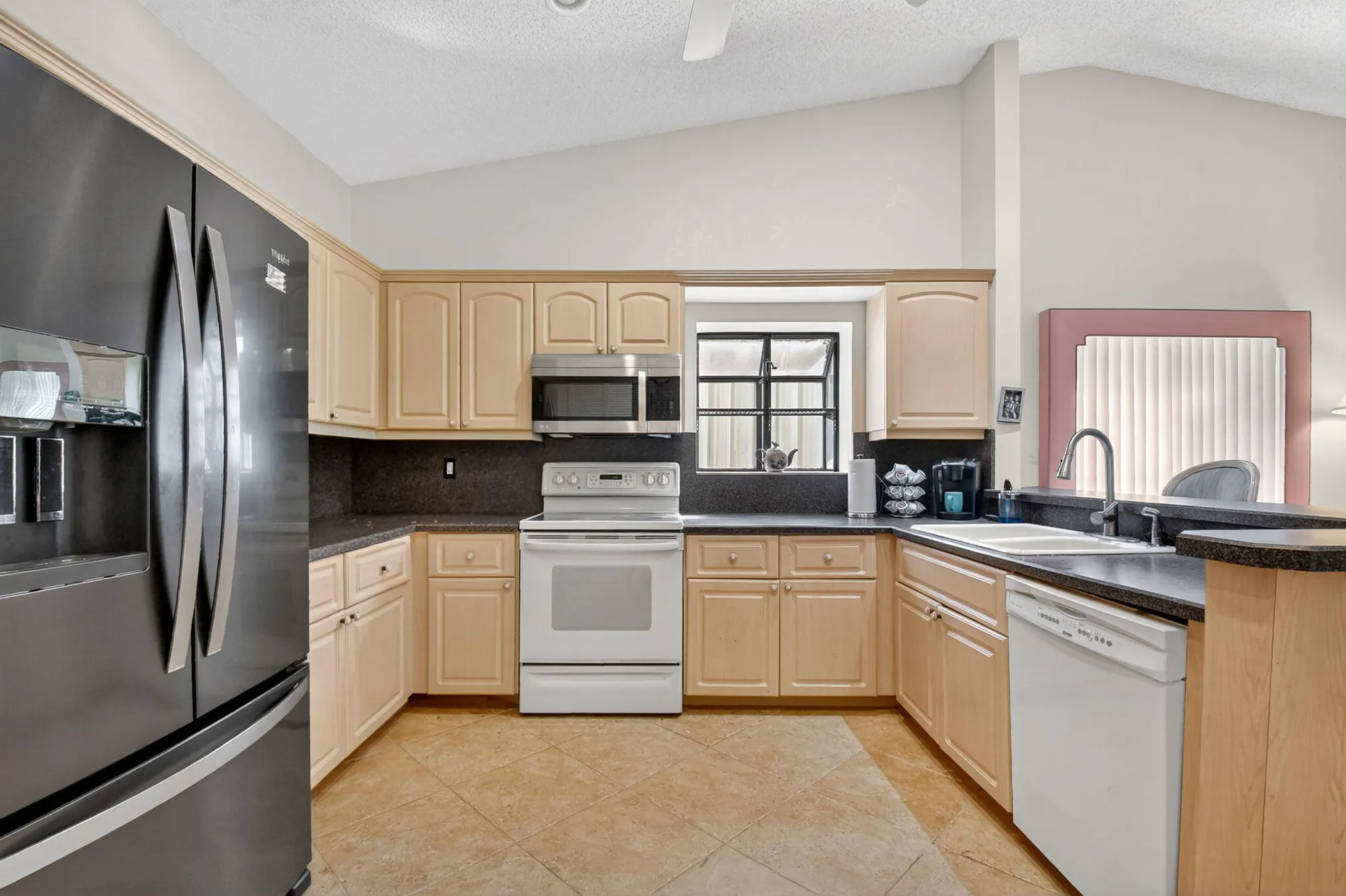 Property Slideshow image 16 of 59 | 4698 sextant cir, Boynton Beach, FL, 33436