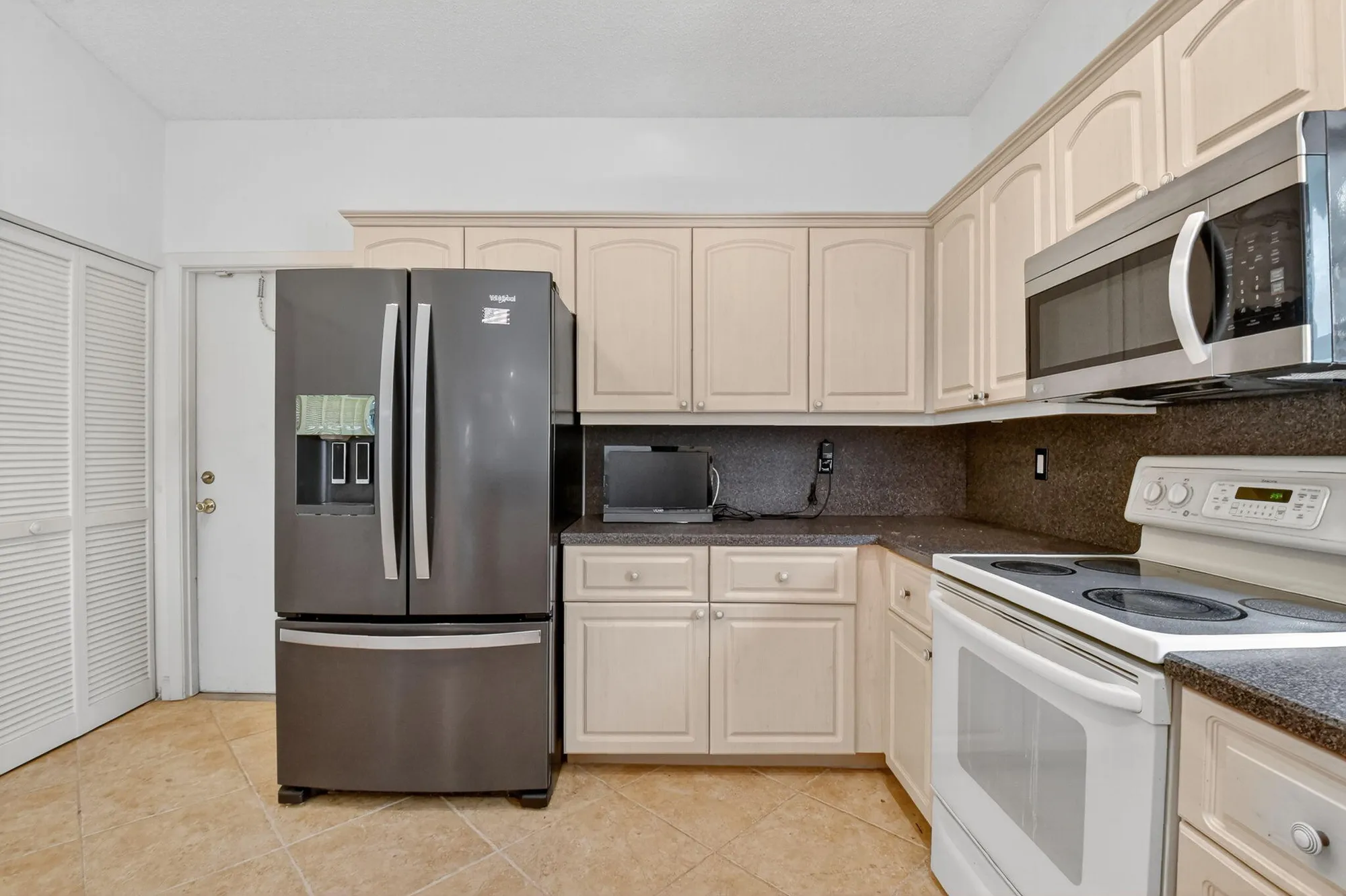 Property Slideshow image 19 of 59 | 4698 sextant cir, Boynton Beach, FL, 33436