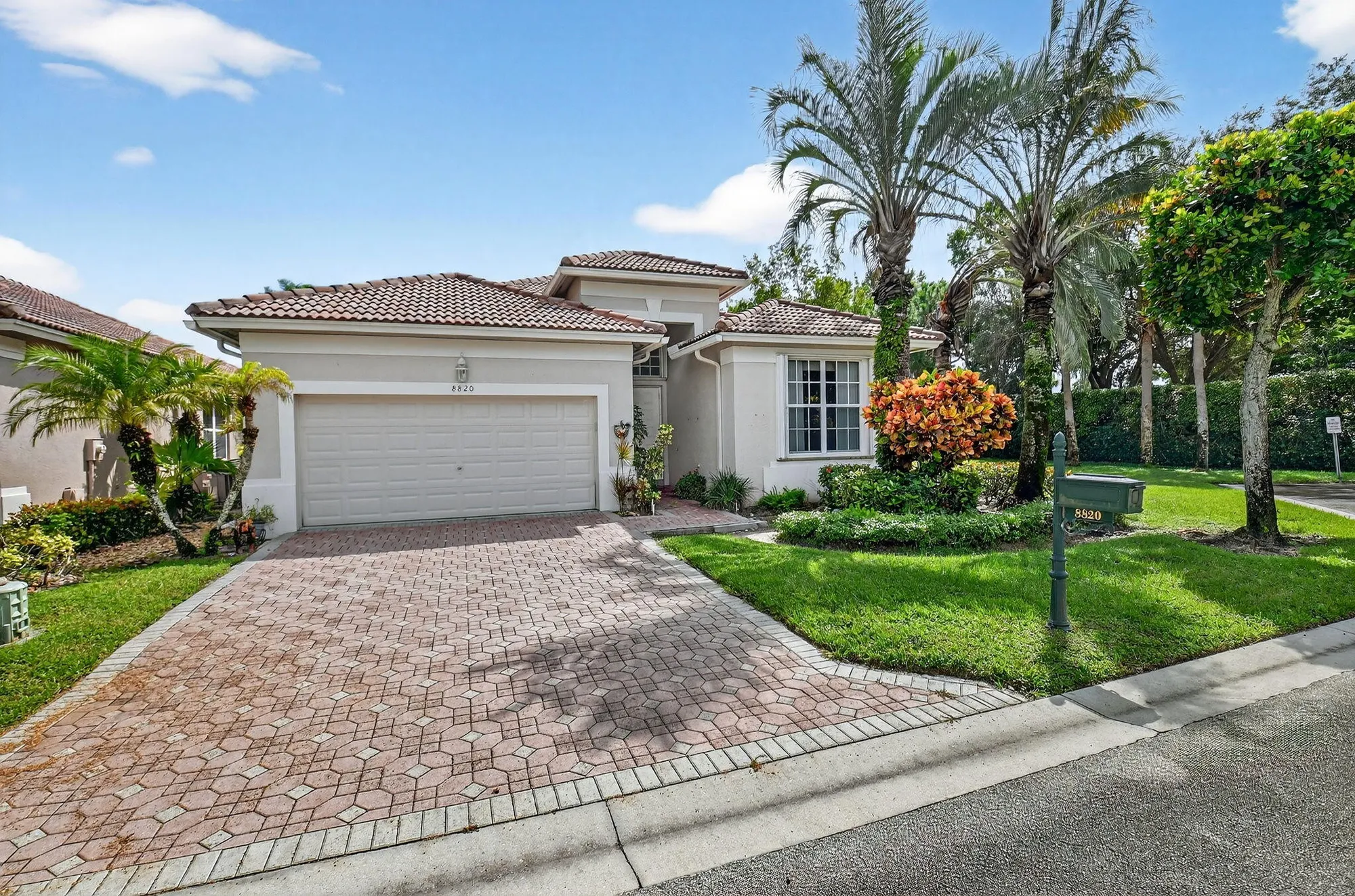 Property Slideshow image 2 of 94 | 8820 barrymore ln, Boynton Beach, FL, 33472