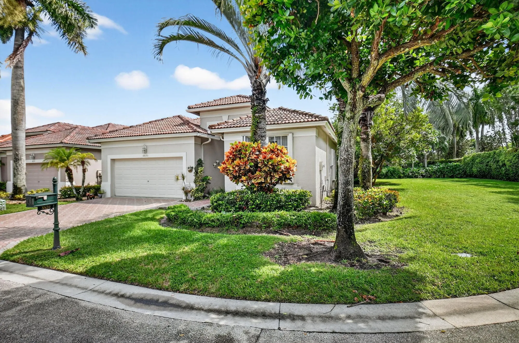 Property Slideshow image 3 of 94 | 8820 barrymore ln, Boynton Beach, FL, 33472