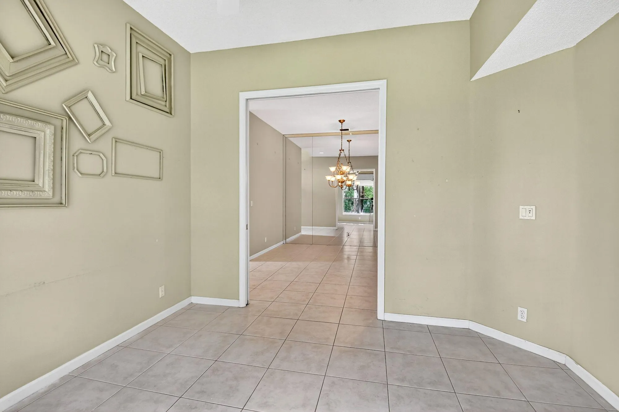 Property Slideshow image 10 of 94 | 8820 barrymore ln, Boynton Beach, FL, 33472