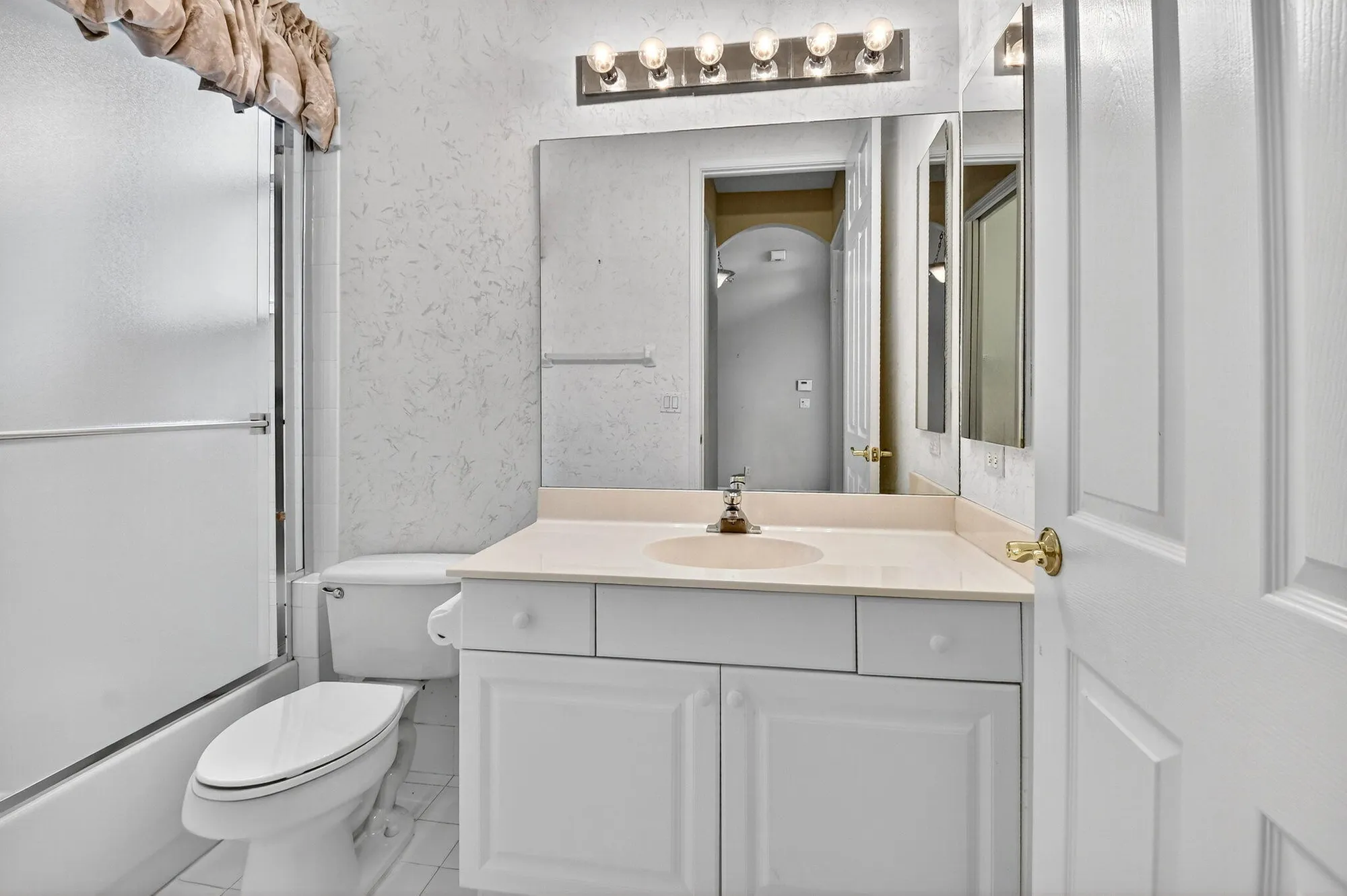 Property Slideshow image 35 of 94 | 8820 barrymore ln, Boynton Beach, FL, 33472
