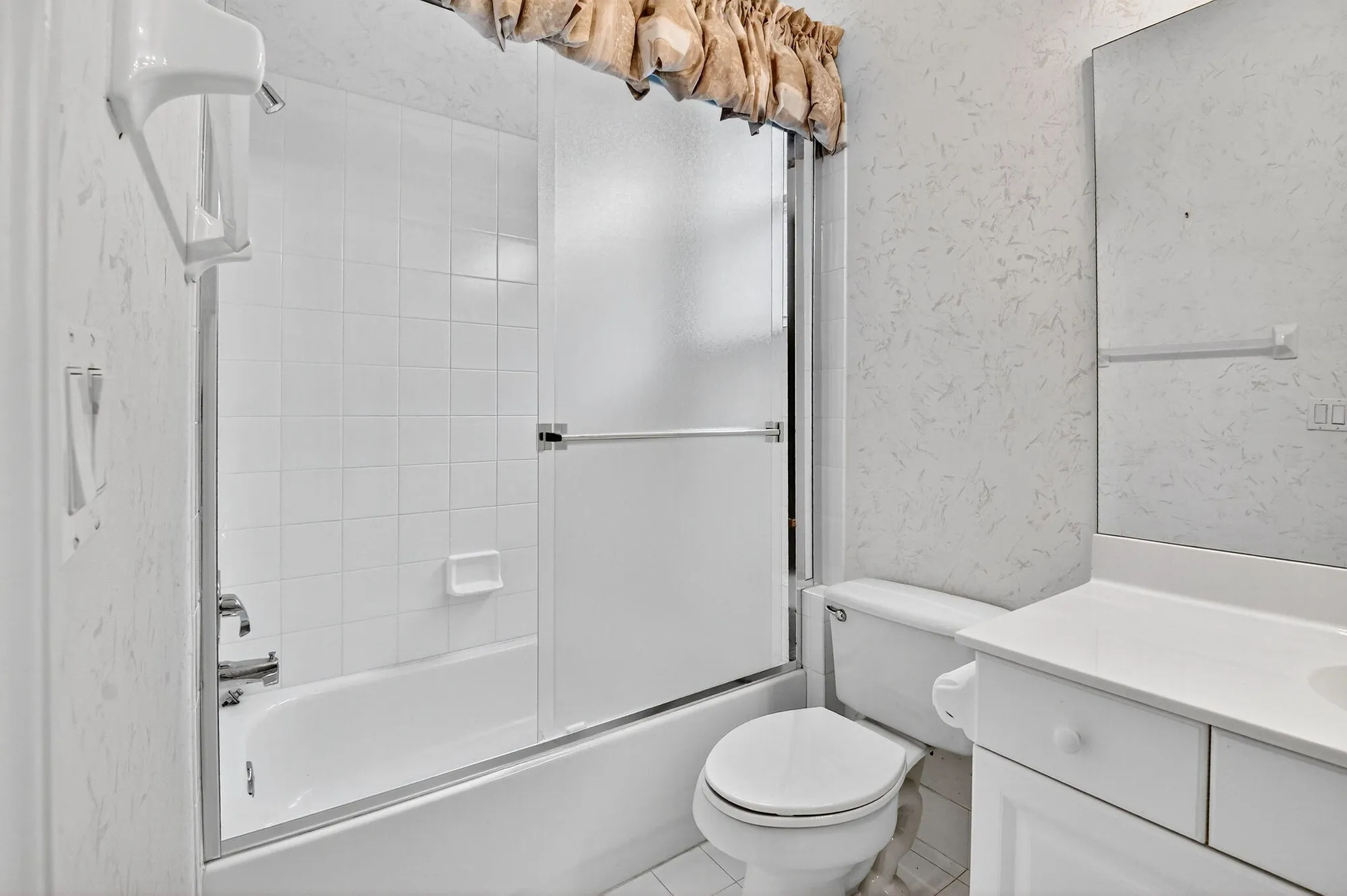 Property Slideshow image 36 of 94 | 8820 barrymore ln, Boynton Beach, FL, 33472