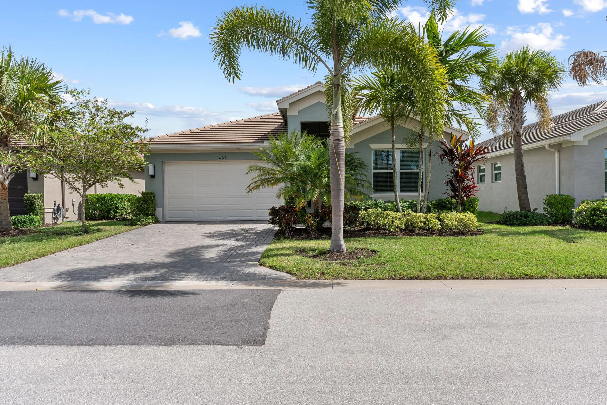 Property Slideshow image 1 of 29 | 11917 sw jasper lake way, Port Saint Lucie, FL, 34987