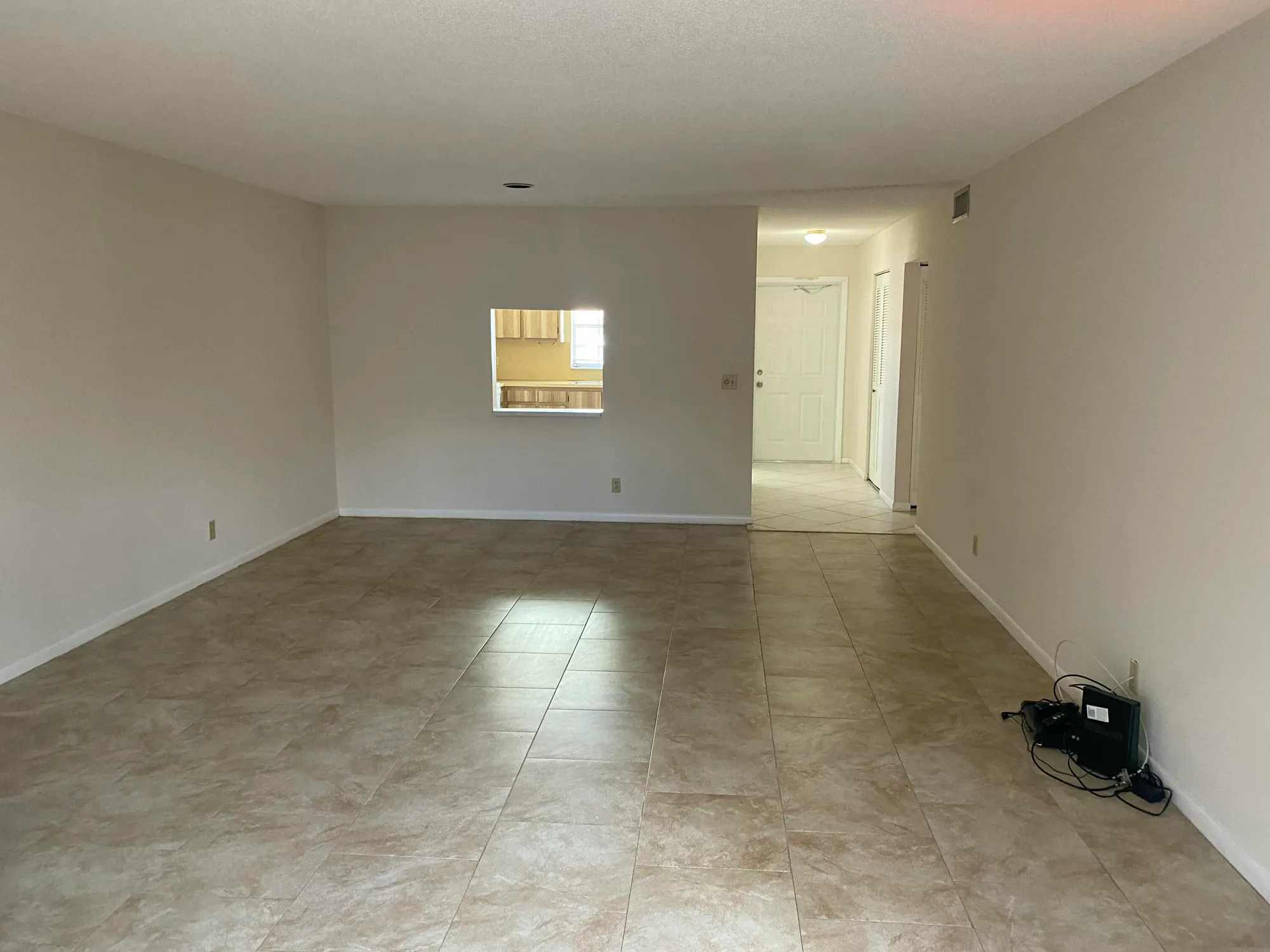 Property Slideshow image 7 of 40 | 442 franconia cir, Lake Worth, FL, 33467