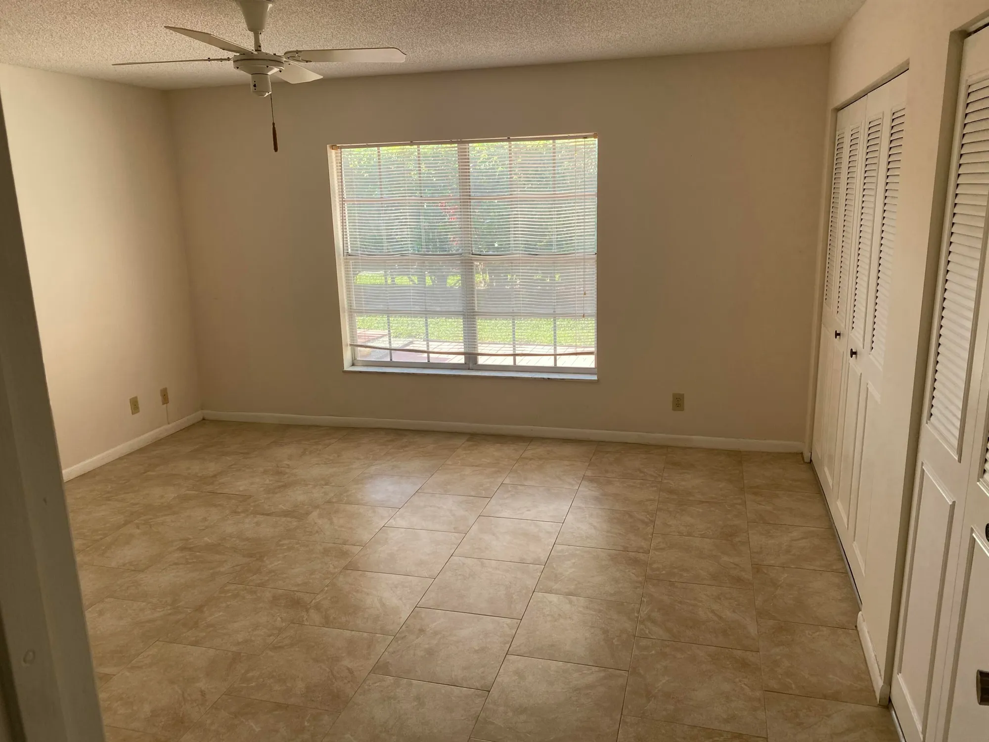 Property Slideshow image 18 of 40 | 442 franconia cir, Lake Worth, FL, 33467