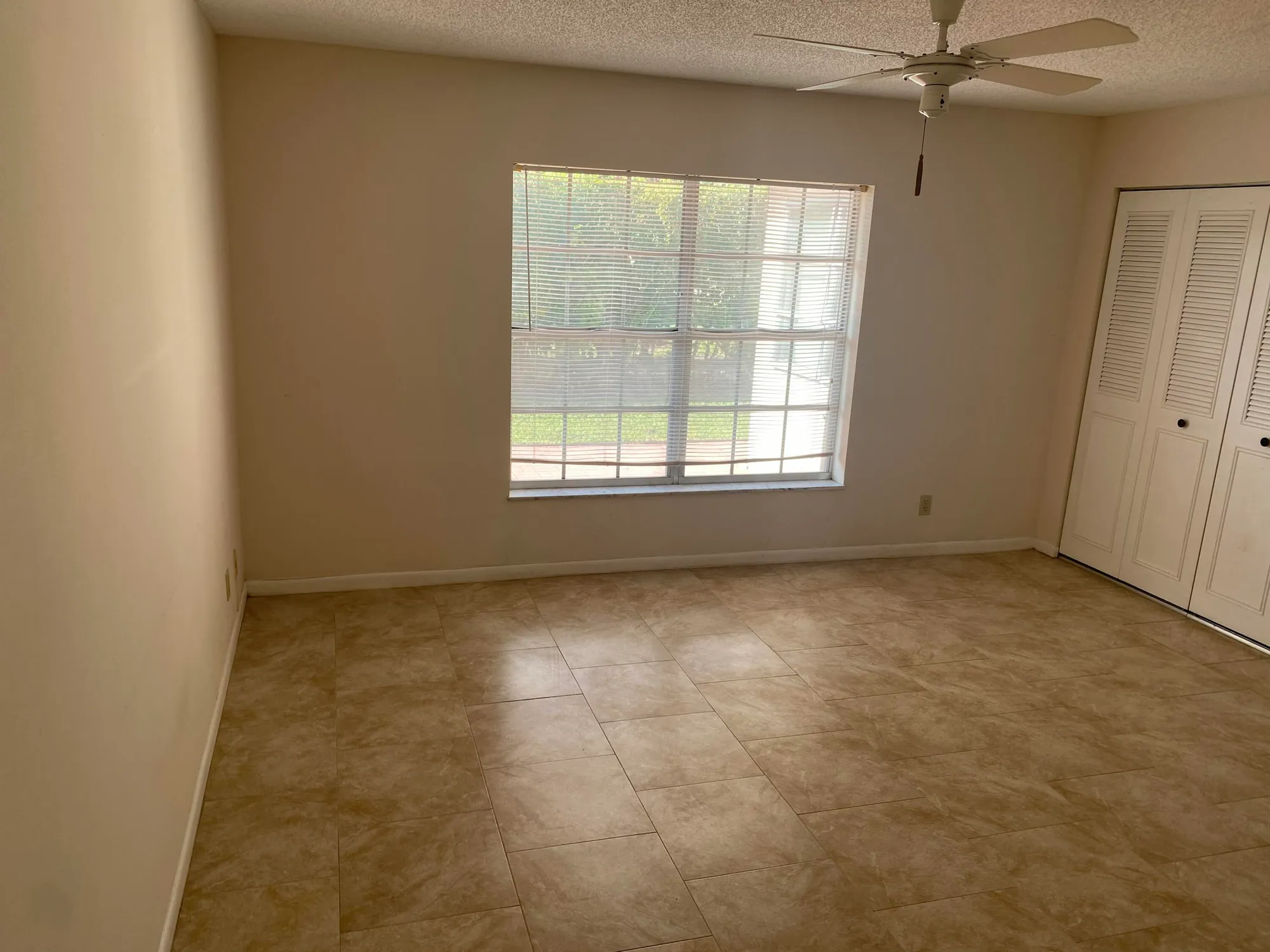 Property Slideshow image 20 of 40 | 442 franconia cir, Lake Worth, FL, 33467