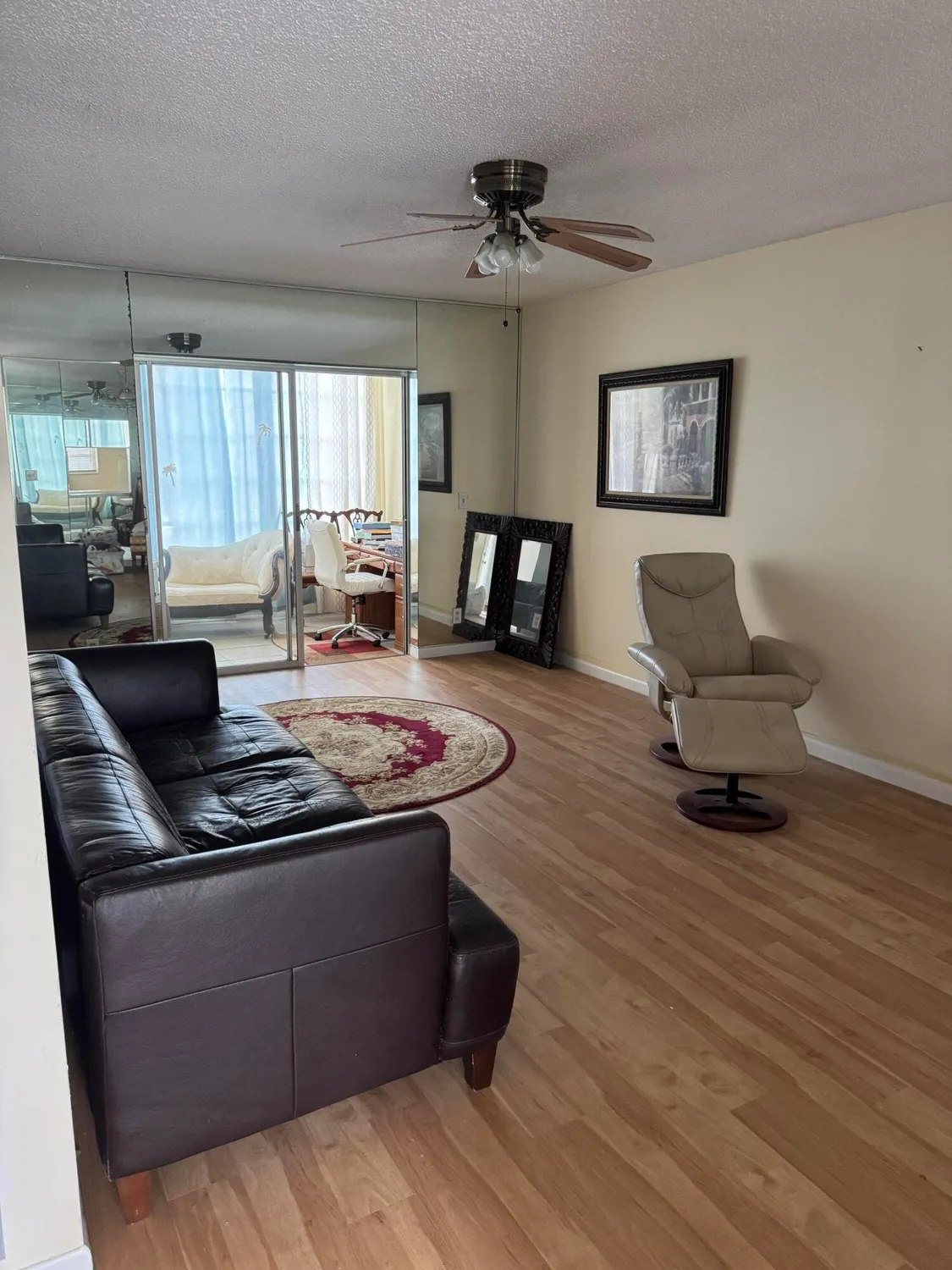 Property Slideshow image 4 of 10 | 2515 ne 1st ct 215, Boynton Beach, FL, 33435