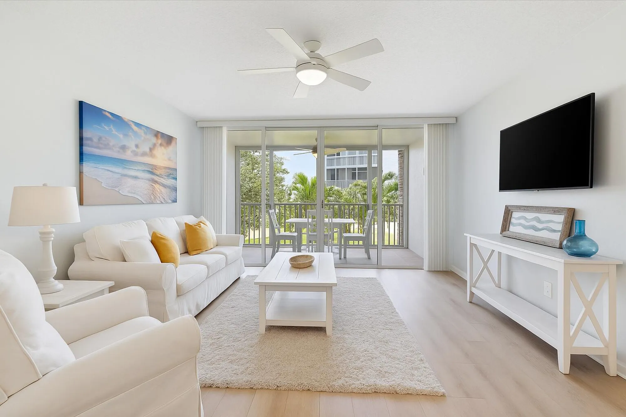 Property Slideshow image 11 of 40 | 2018 s federal hwy apt 206, Boynton Beach, FL, 33435