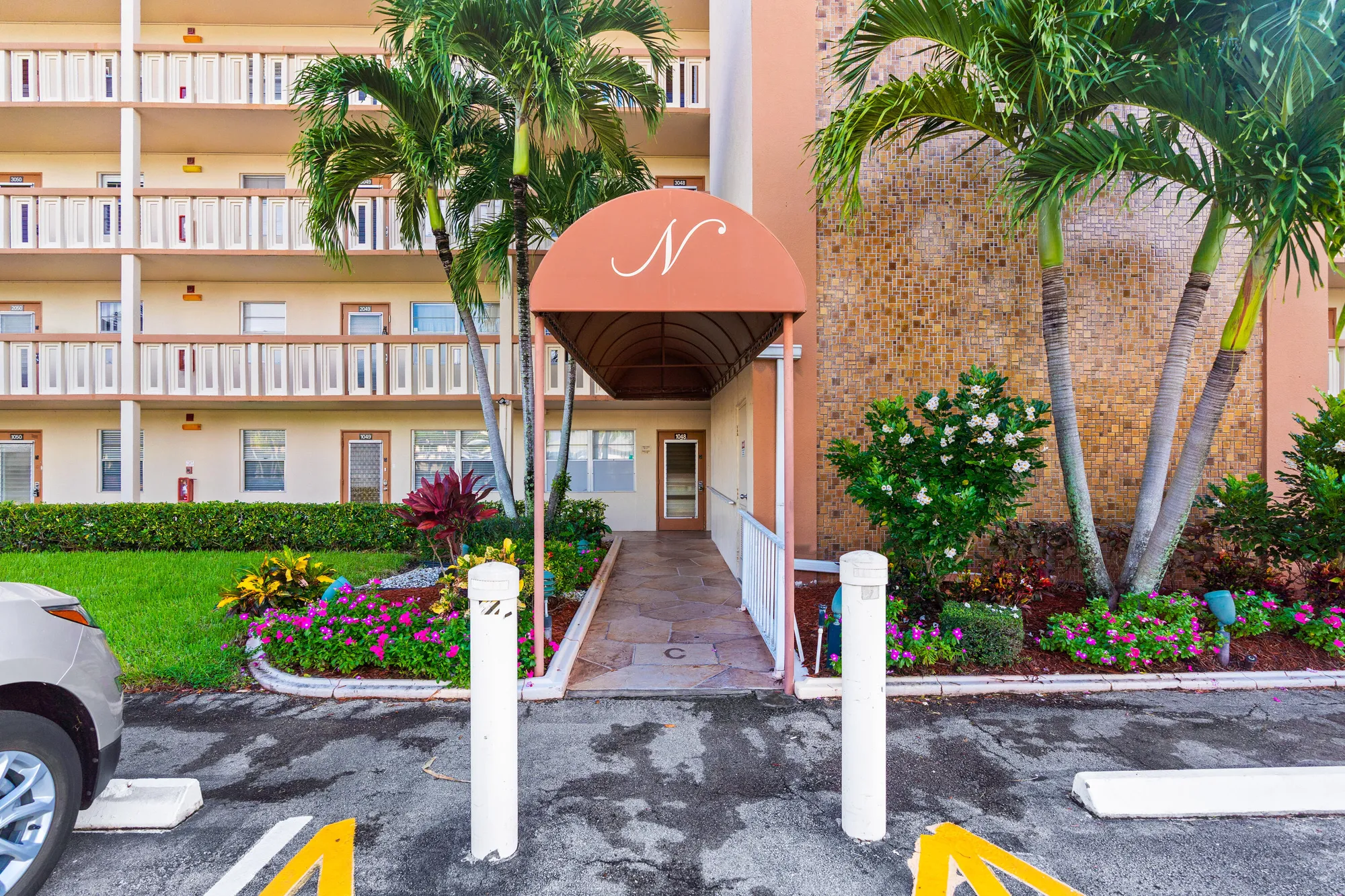 Property Slideshow image 2 of 48 | 4054 newcastle c, Boca Raton, FL, 33434
