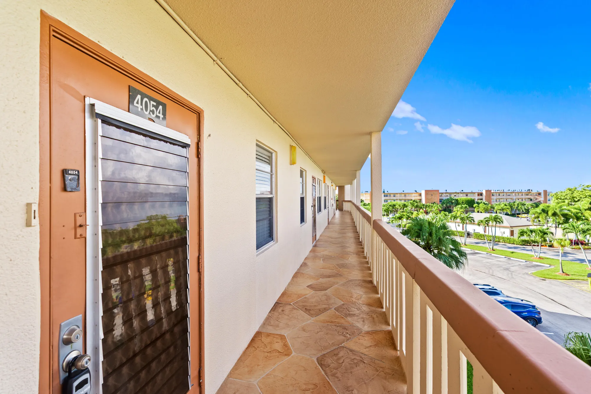 Property Slideshow image 4 of 48 | 4054 newcastle c, Boca Raton, FL, 33434