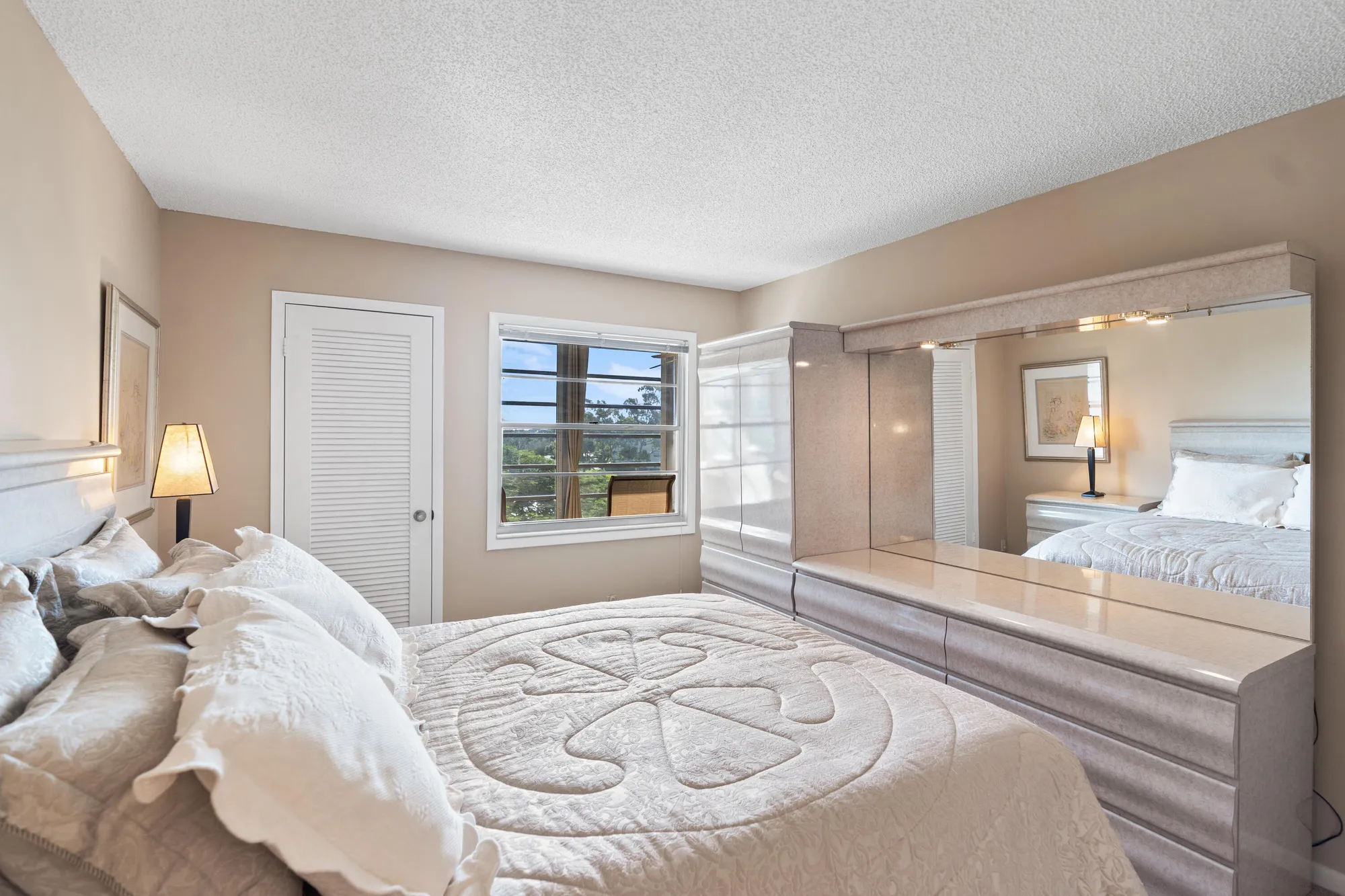 Property Slideshow image 16 of 48 | 4054 newcastle c, Boca Raton, FL, 33434