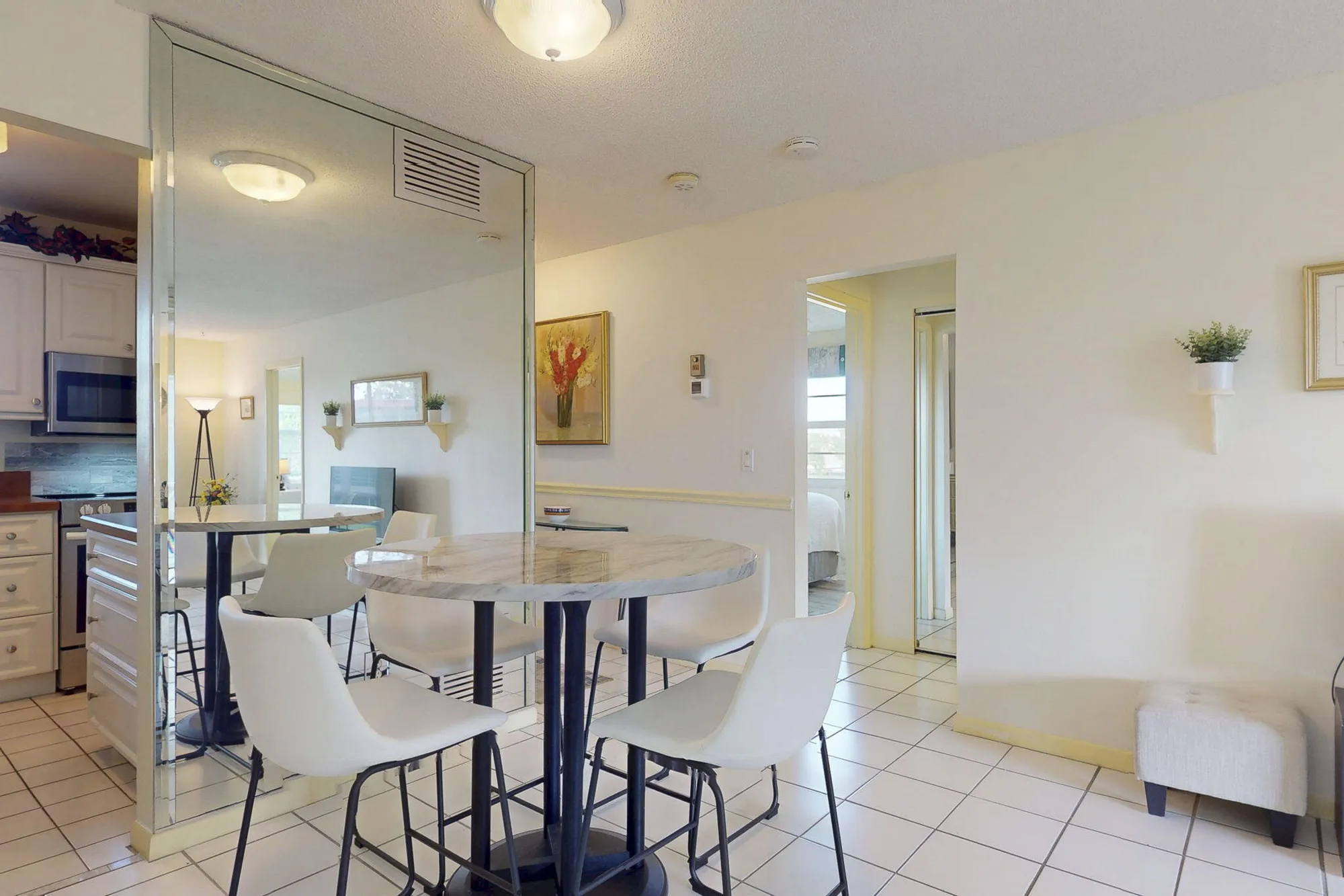 Property Slideshow image 11 of 44 | 1993 sw palm city rd f, Stuart, FL, 34994