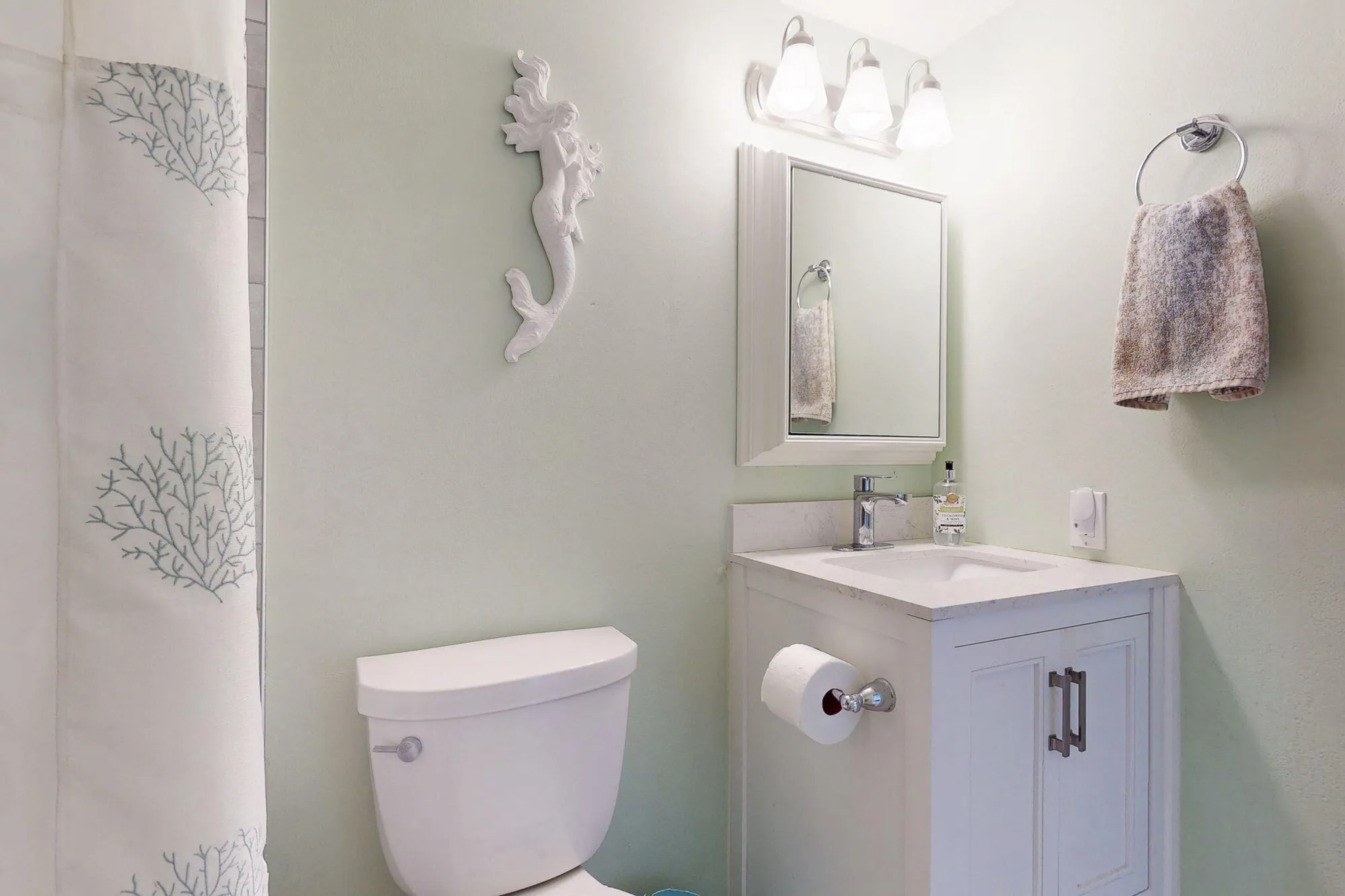 Property Slideshow image 25 of 44 | 1993 sw palm city rd f, Stuart, FL, 34994