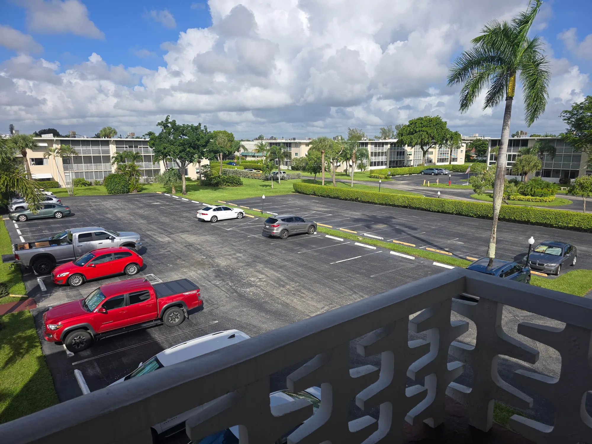 Property Slideshow image 6 of 30 | 2812 garden dr 301, Lake Worth, FL, 33461