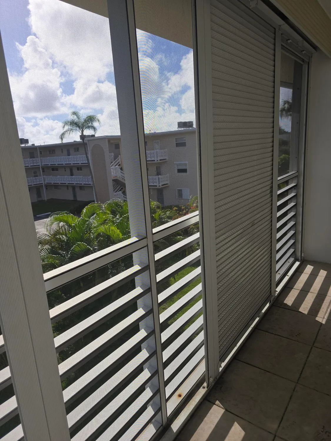 Property Slideshow image 8 of 30 | 2812 garden dr 301, Lake Worth, FL, 33461