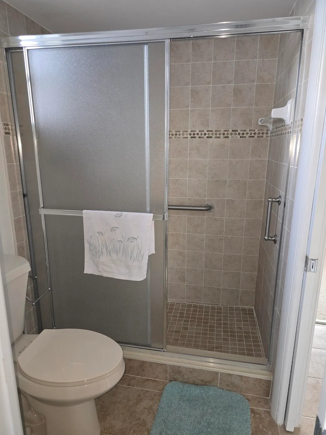 Property Slideshow image 22 of 30 | 2812 garden dr 301, Lake Worth, FL, 33461