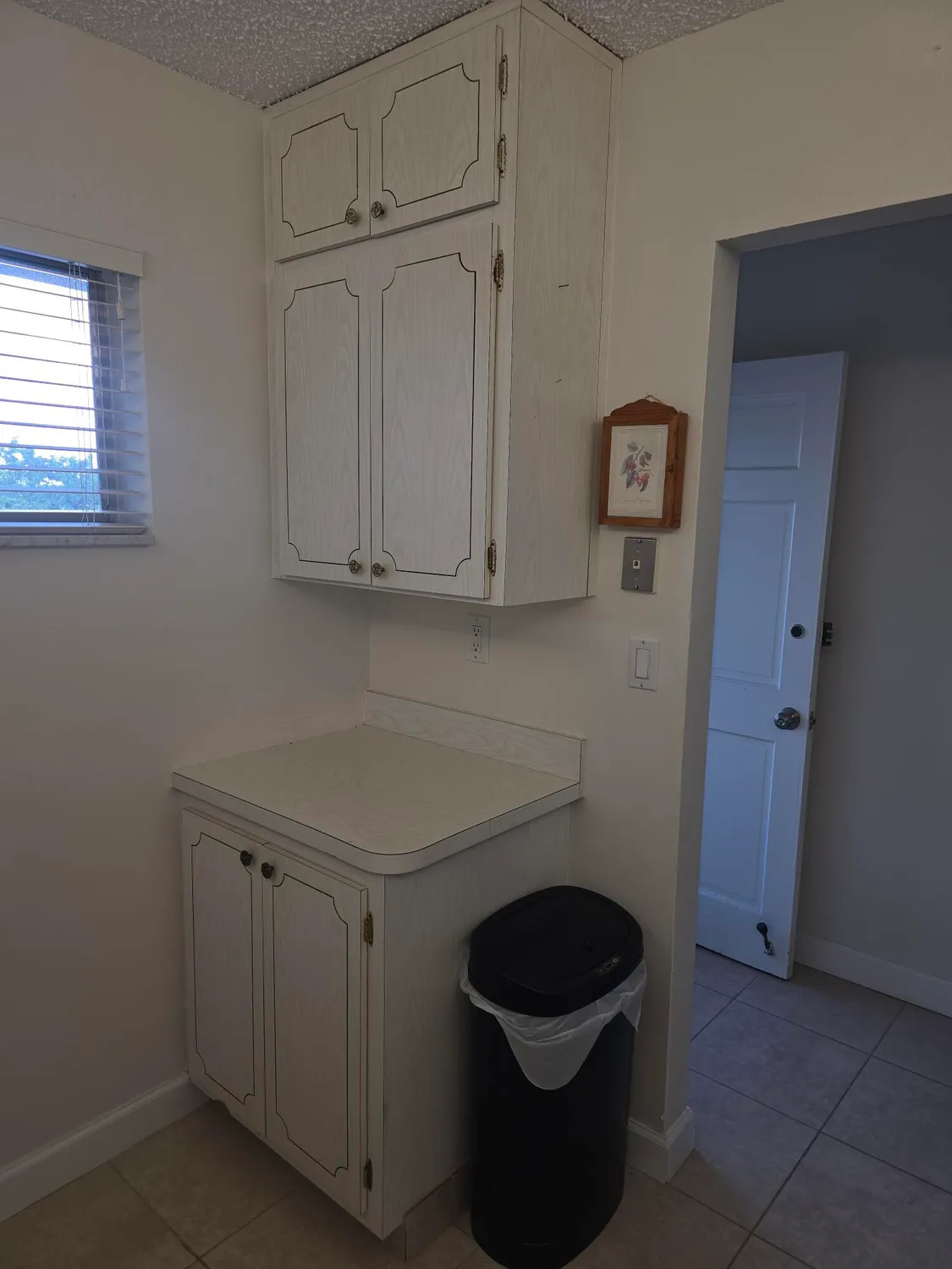 Property Slideshow image 25 of 30 | 2812 garden dr 301, Lake Worth, FL, 33461