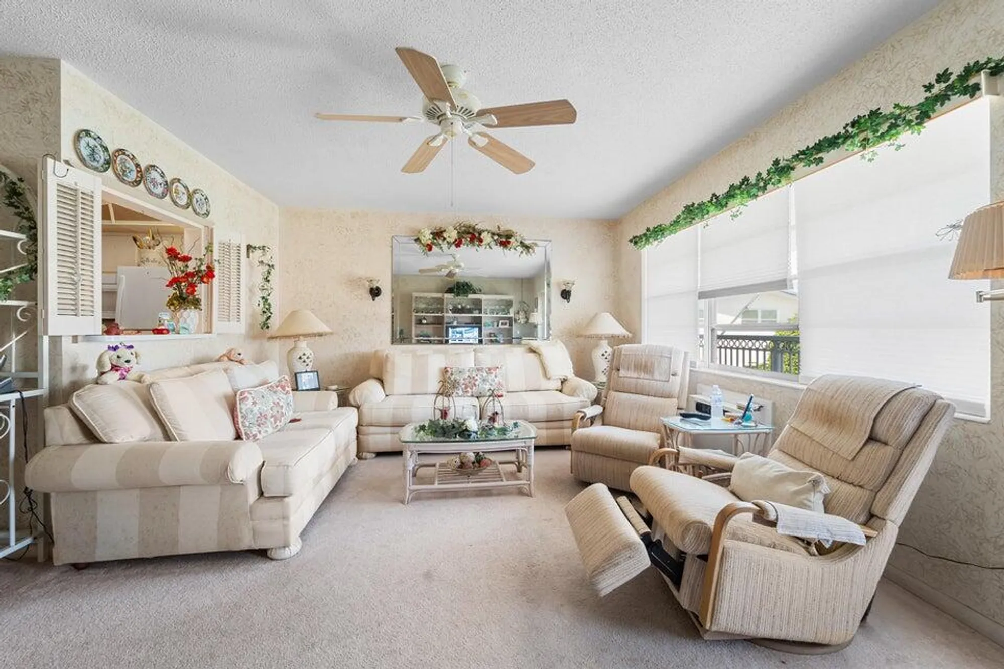 Property Slideshow image 4 of 25 | 169 sheffield g, West Palm Beach, FL, 33417