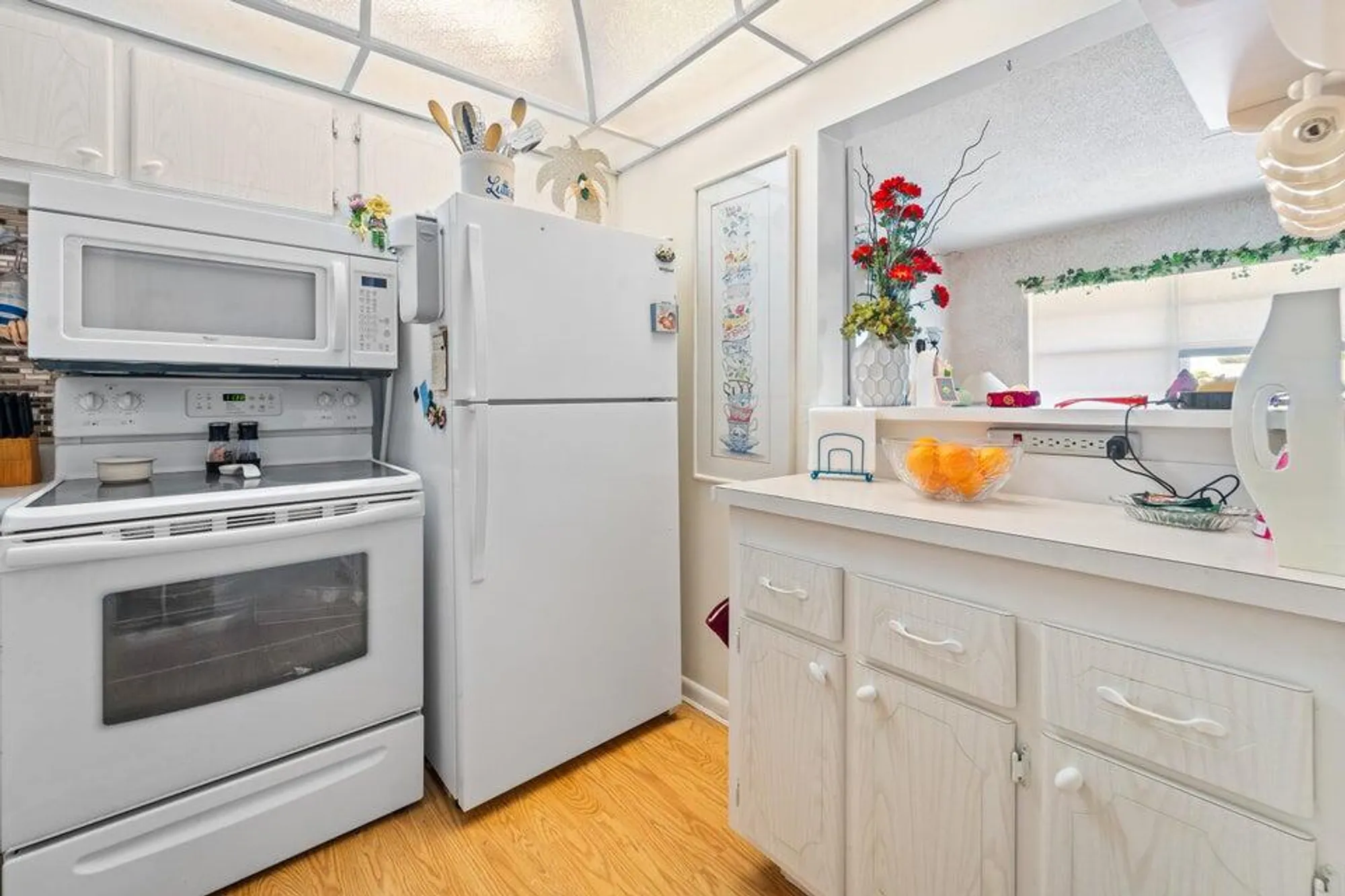 Property Slideshow image 6 of 25 | 169 sheffield g, West Palm Beach, FL, 33417