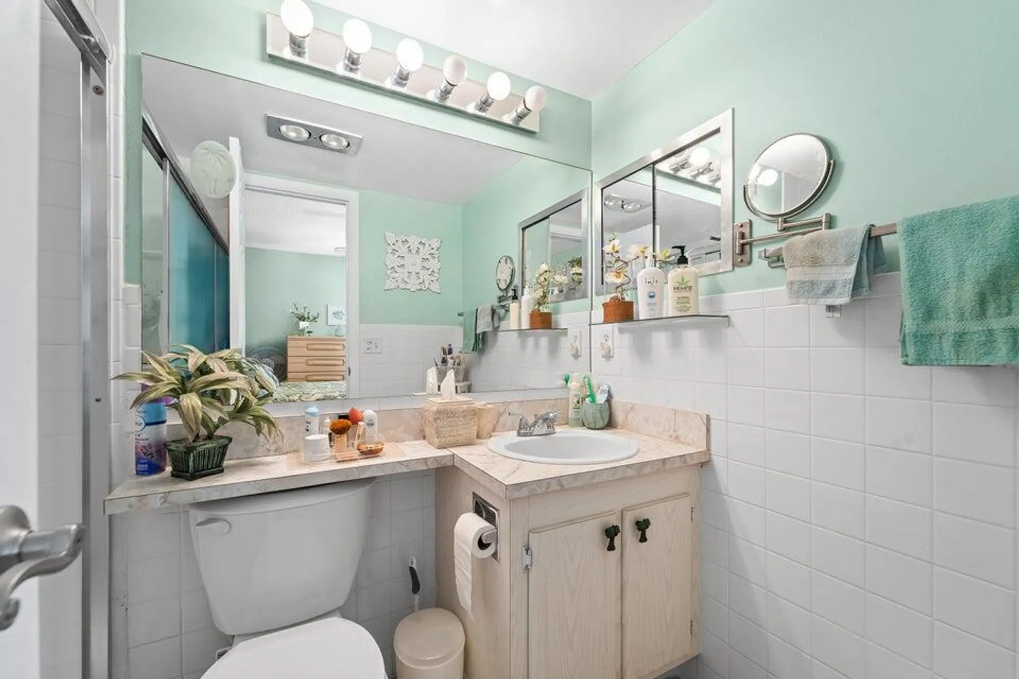 Property Slideshow image 12 of 25 | 169 sheffield g, West Palm Beach, FL, 33417