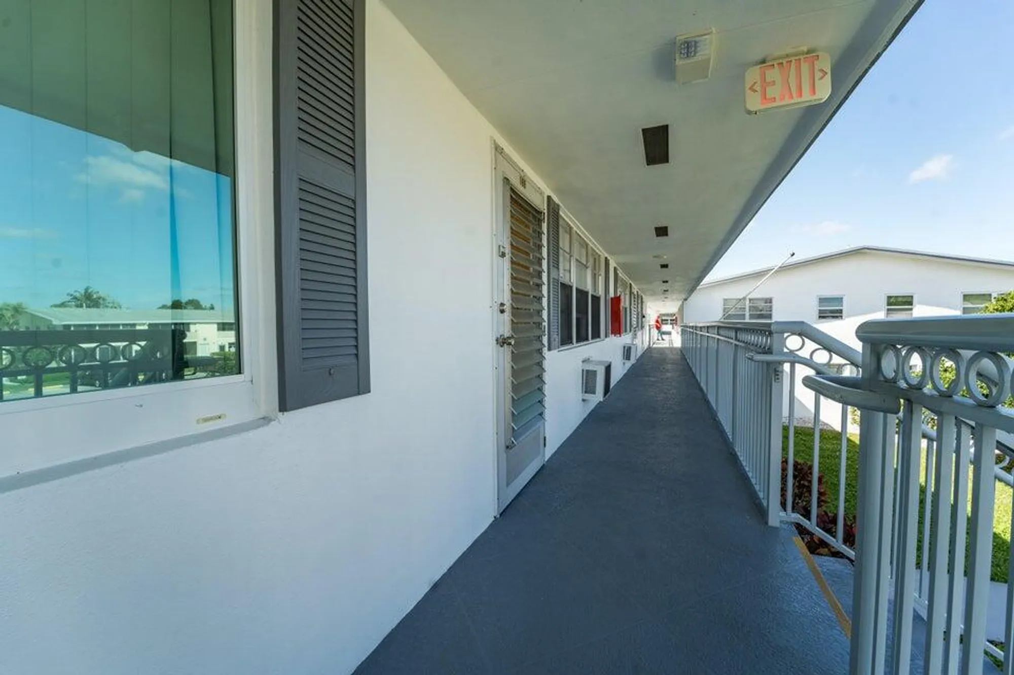 Property Slideshow image 17 of 25 | 169 sheffield g, West Palm Beach, FL, 33417
