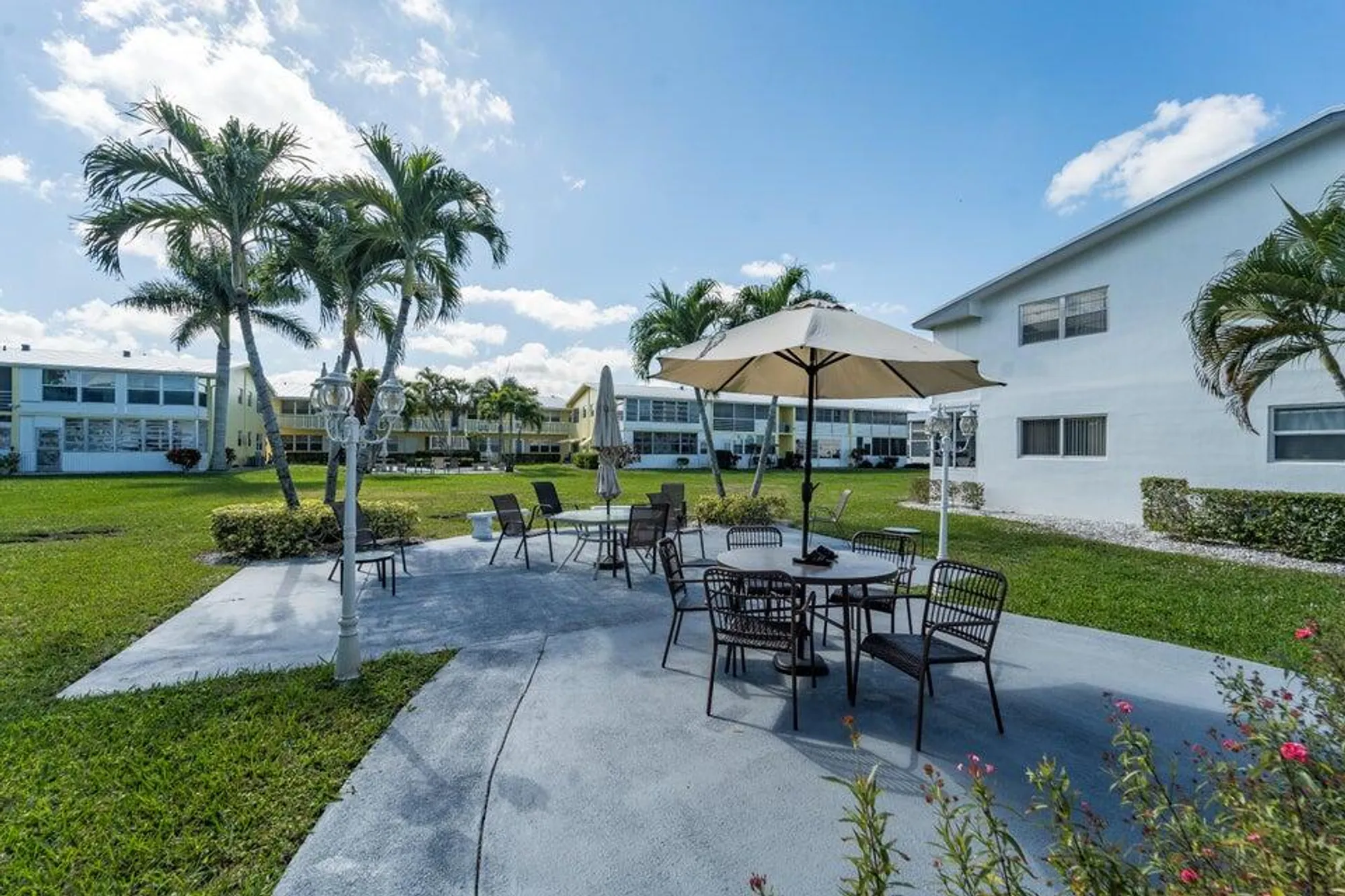 Property Slideshow image 19 of 25 | 169 sheffield g, West Palm Beach, FL, 33417