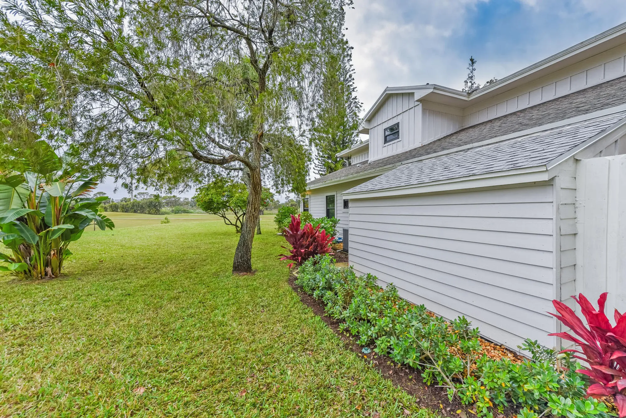 Property Slideshow image 34 of 59 | 12698 se cascades ct, Hobe Sound, FL, 33455