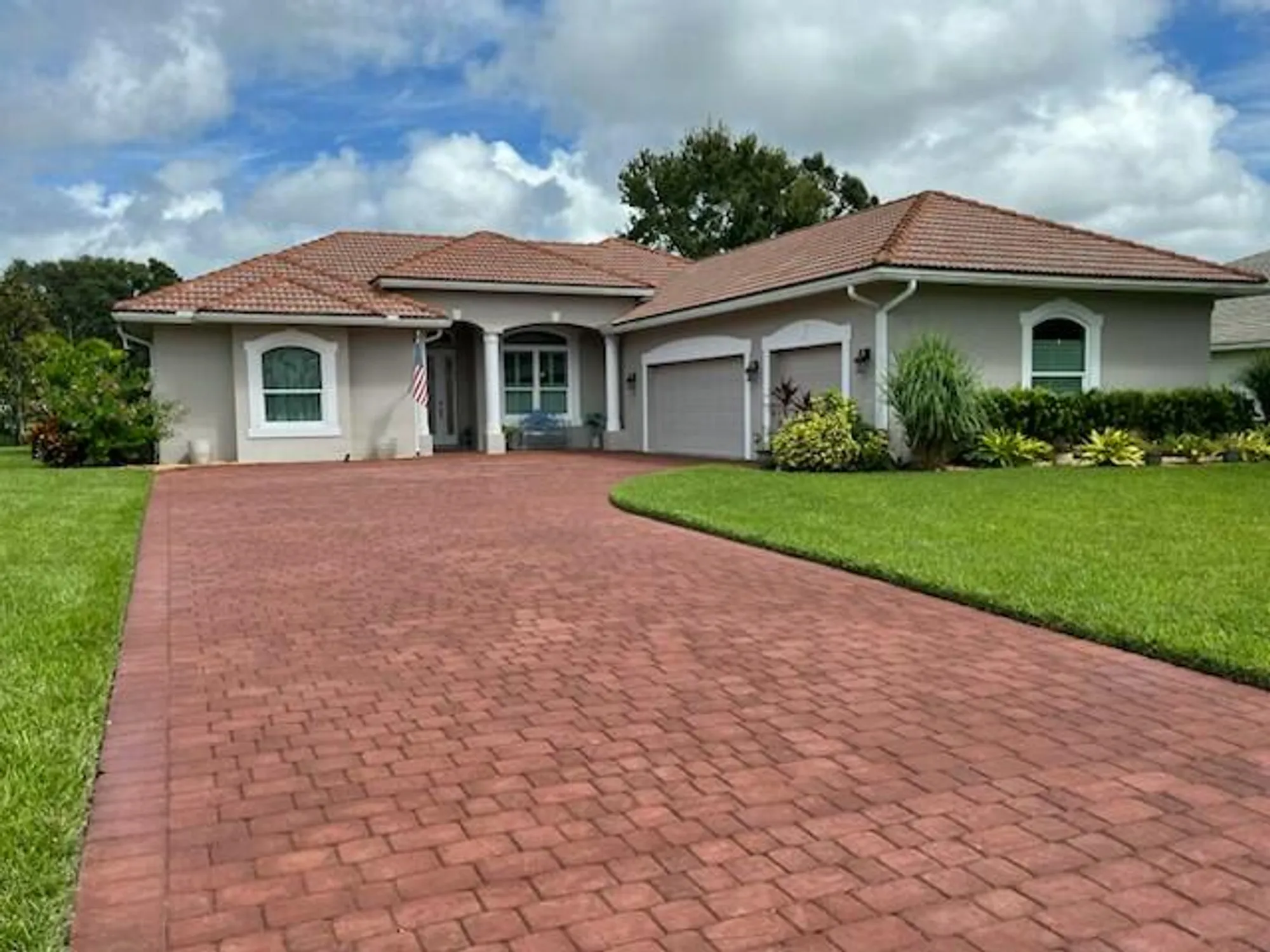 Property Slideshow image 1 of 35 | 9522 shadow ln, Fort Pierce, FL, 34951