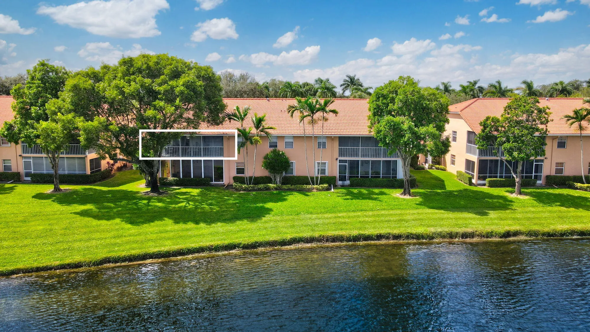 Property Slideshow image 5 of 55 | 9927 seacrest cir apt 202, Boynton Beach, FL, 33437