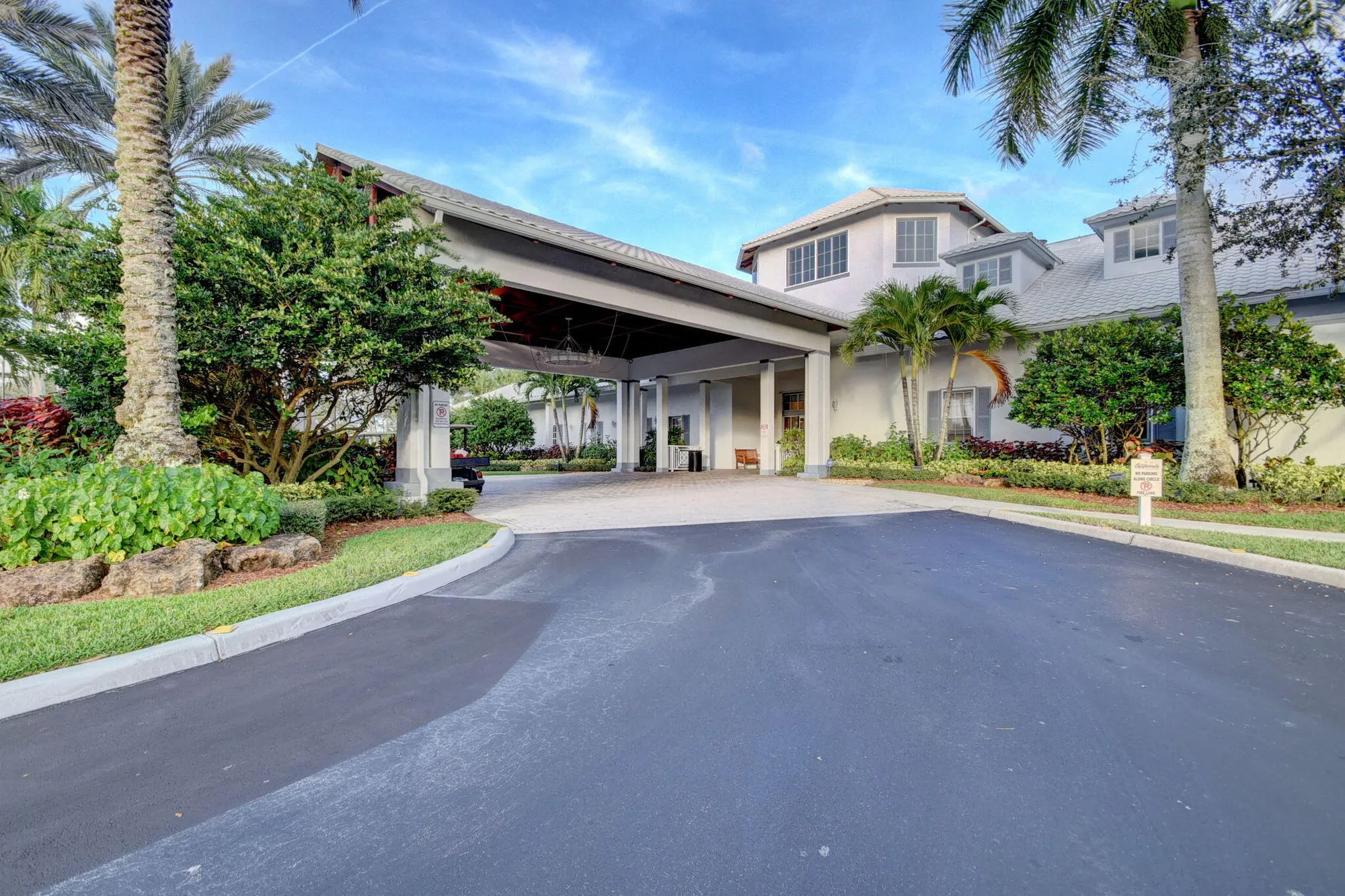 Property Slideshow image 70 of 86 | 2325 sapphire cir, West Palm Beach, FL, 33411